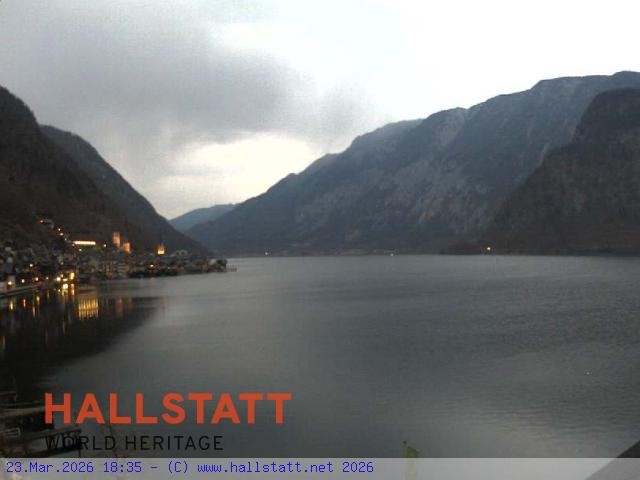 Archiv Foto Webcam Blick auf Hallstatt und den Hallstättersee
