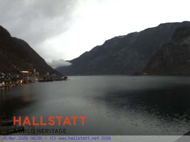 Archived image Webcam Hallstatt: Village and Lake