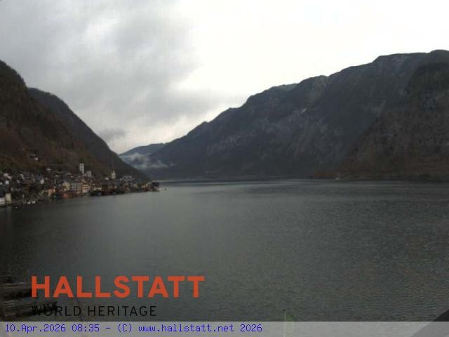 Archived image Webcam Hallstatt: Village and Lake