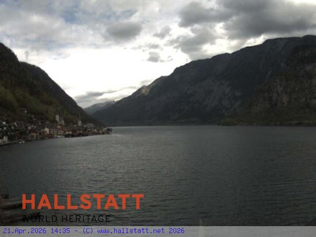 Archiv Foto Webcam Blick auf Hallstatt und den Hallstättersee