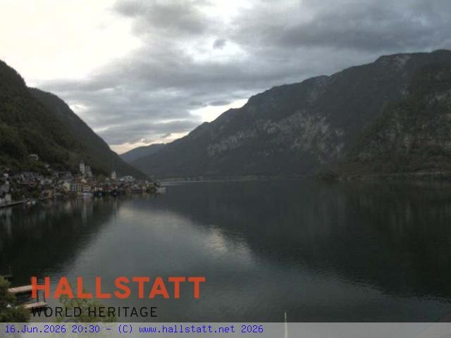 Archiv Foto Webcam Blick auf Hallstatt und den Hallstättersee