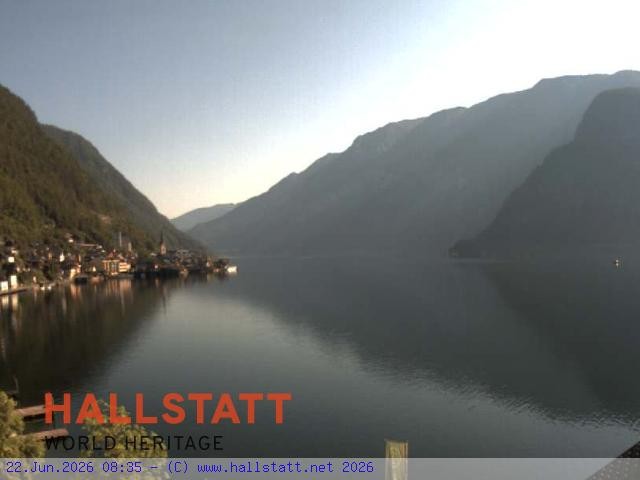 Archived image Webcam Hallstatt: Village and Lake