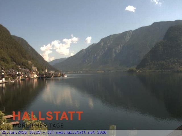 Archived image Webcam Hallstatt: Village and Lake
