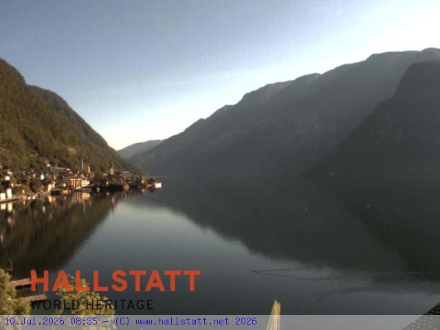 Archived image Webcam Hallstatt: Village and Lake