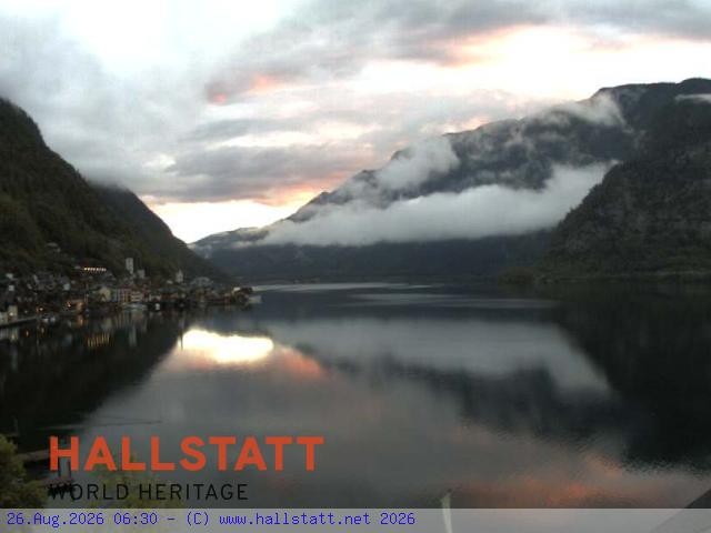 Archiv Foto Webcam Blick auf Hallstatt und den Hallstättersee