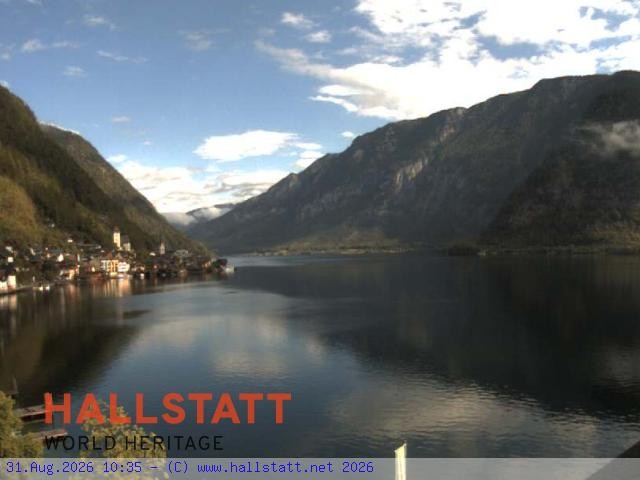 Archived image Webcam Hallstatt: Village and Lake