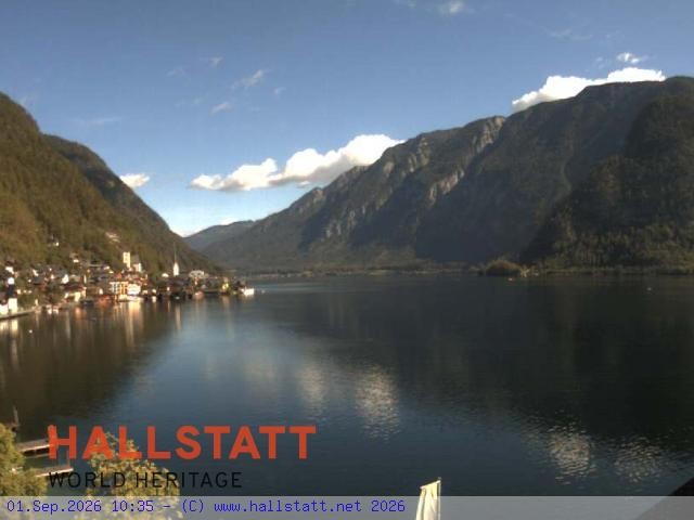 Archived image Webcam Hallstatt: Village and Lake