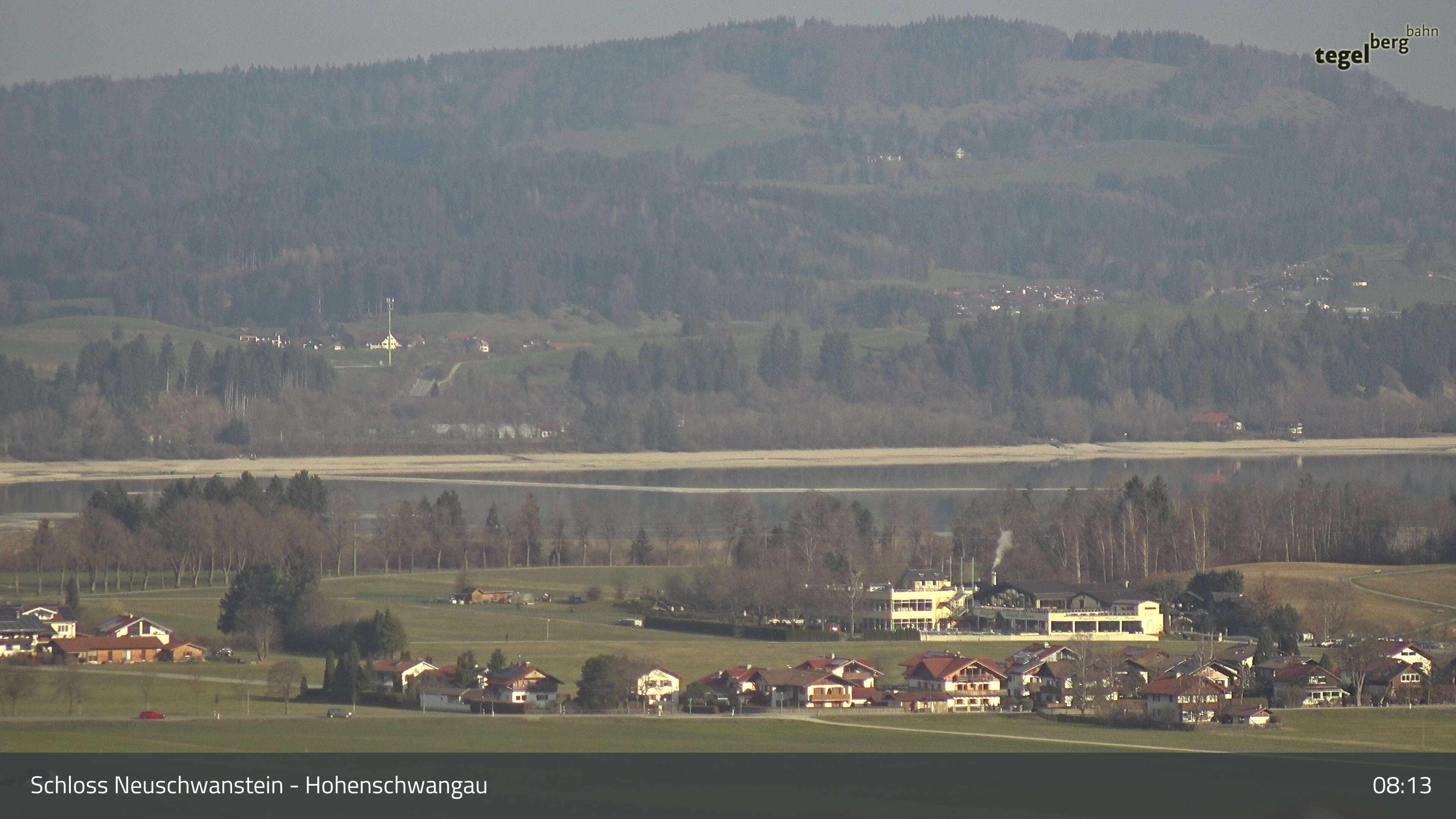 Archived image Webcam Lake Forggen, south bank and village Schwangau