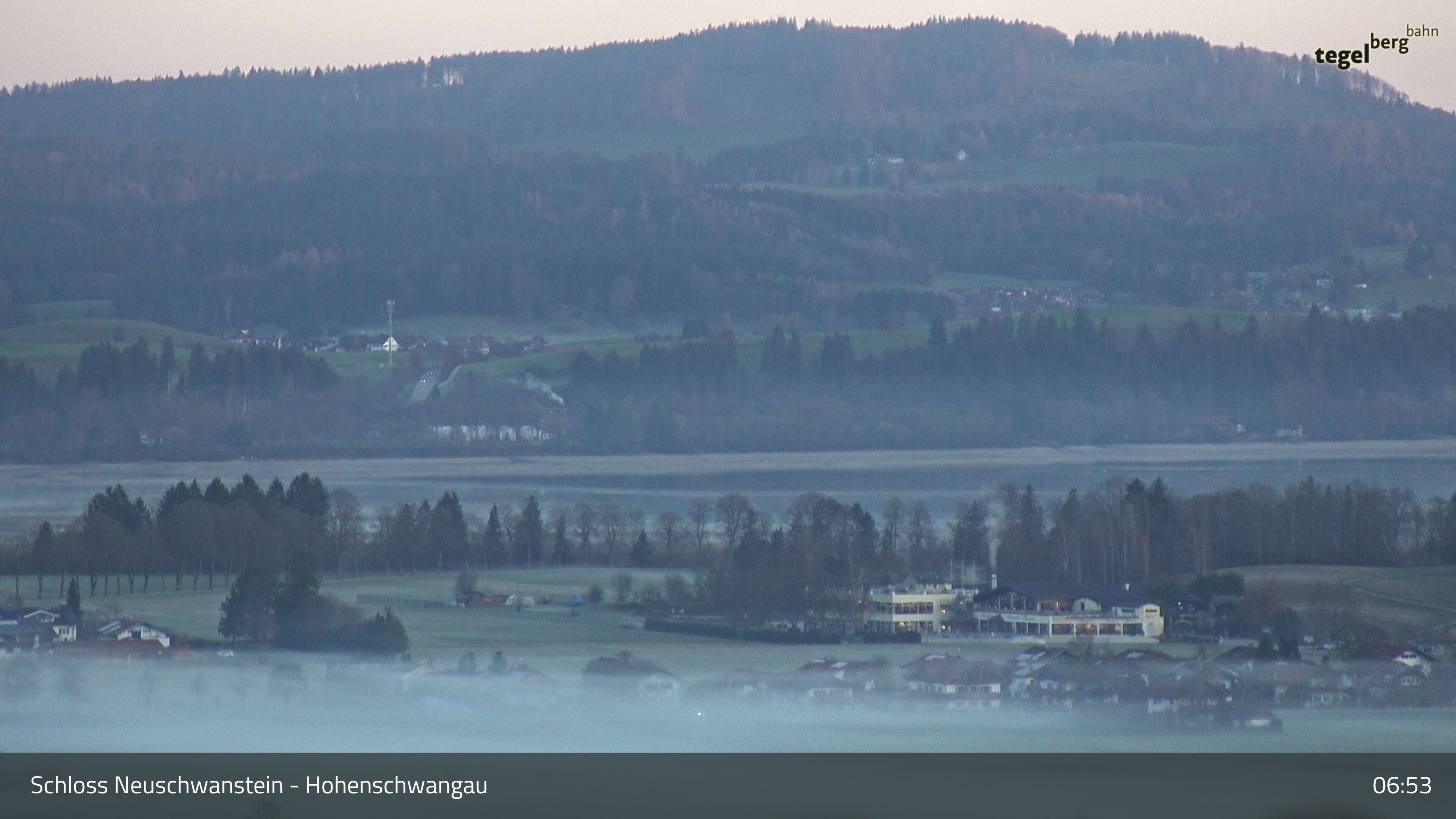Archived image Webcam Lake Forggen, south bank and village Schwangau