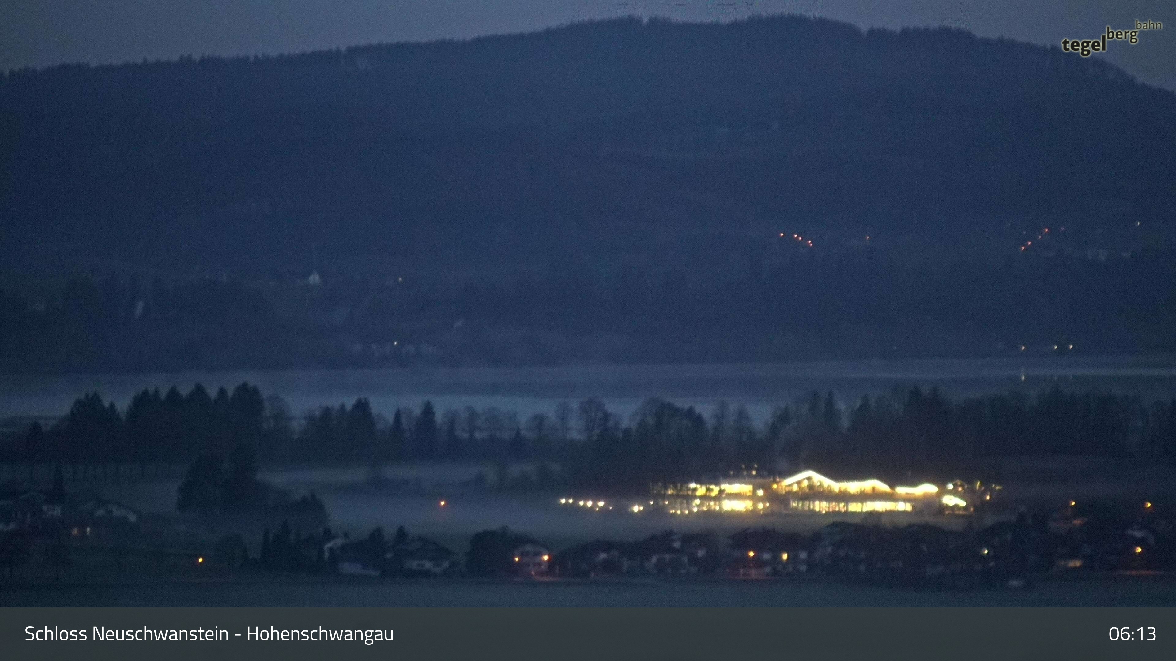 Archived image Webcam Lake Forggen, south bank and village Schwangau