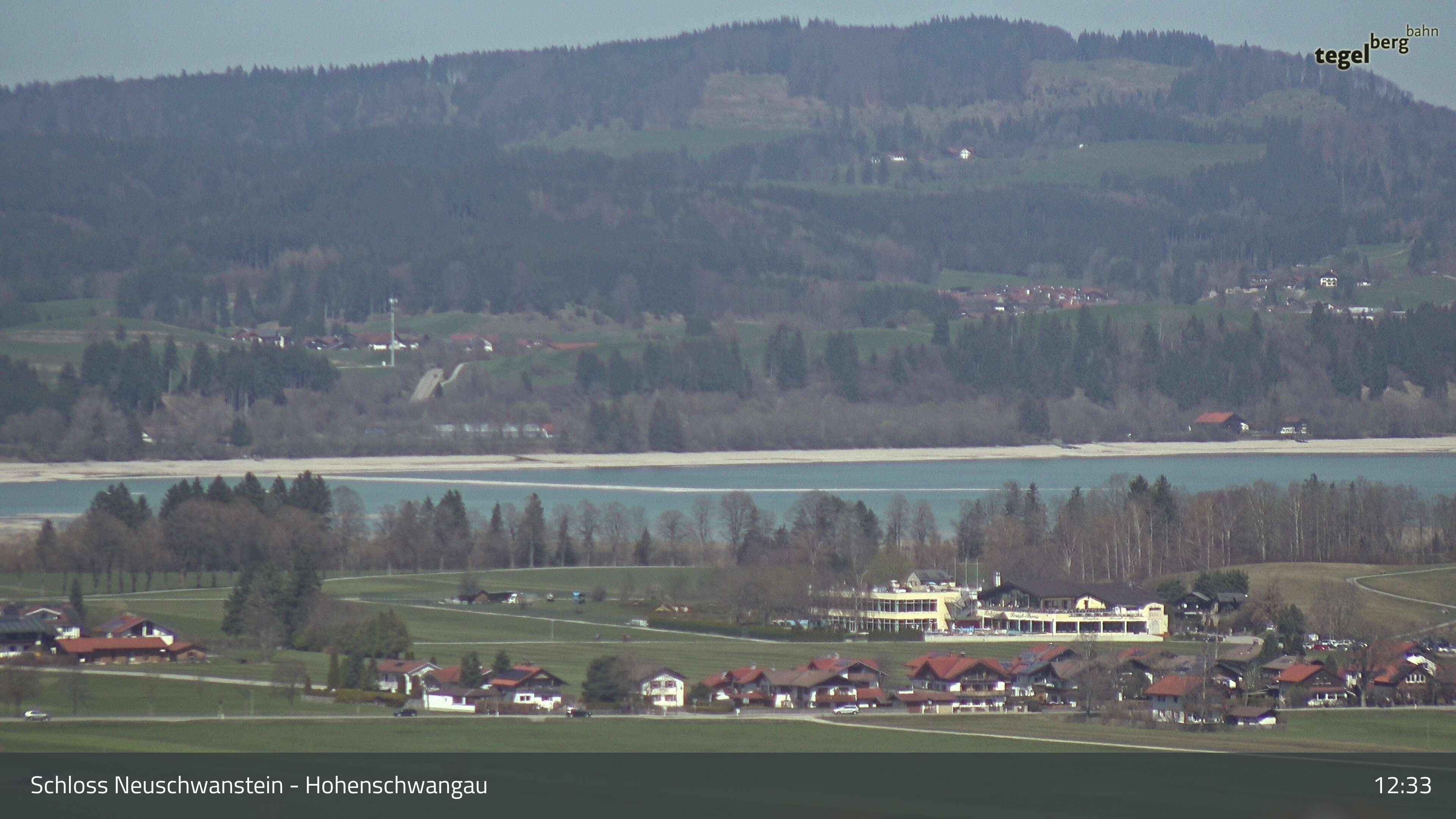 Archived image Webcam Lake Forggen, south bank and village Schwangau