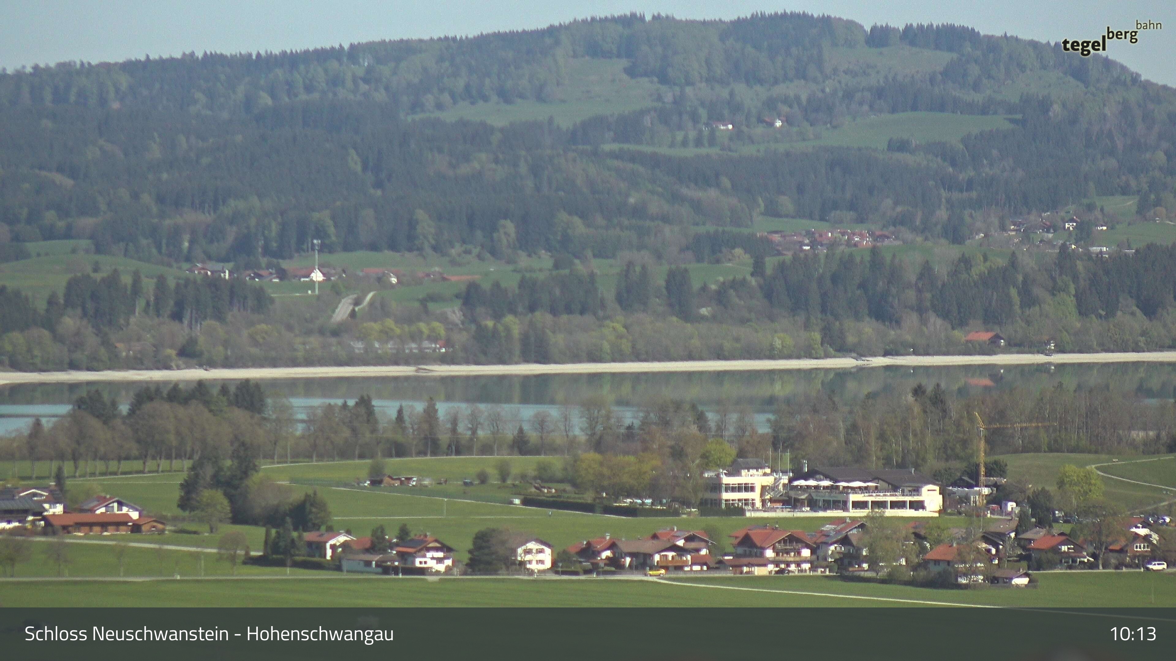 Archived image Webcam Lake Forggen, south bank and village Schwangau