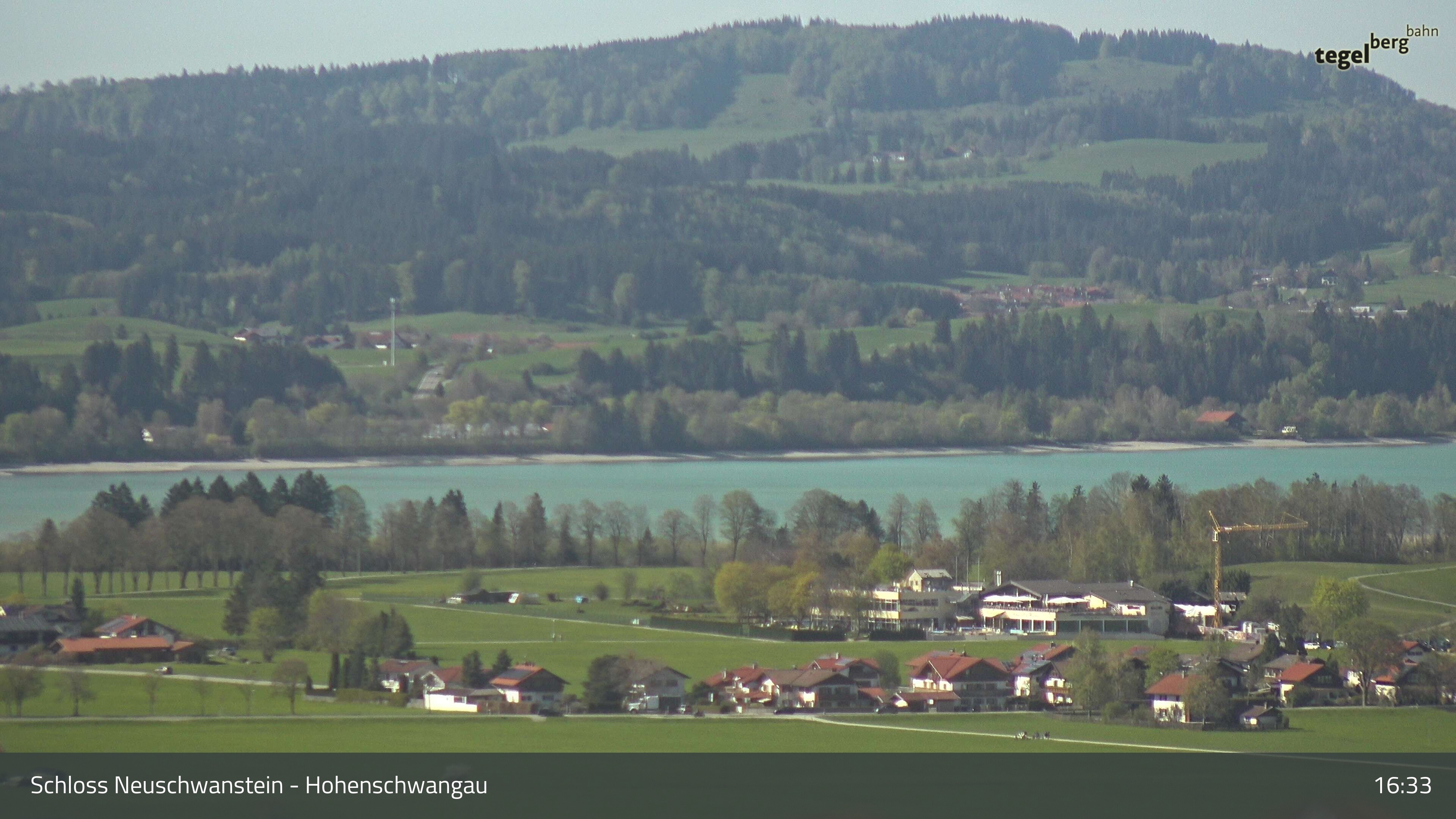 Archived image Webcam Lake Forggen, south bank and village Schwangau