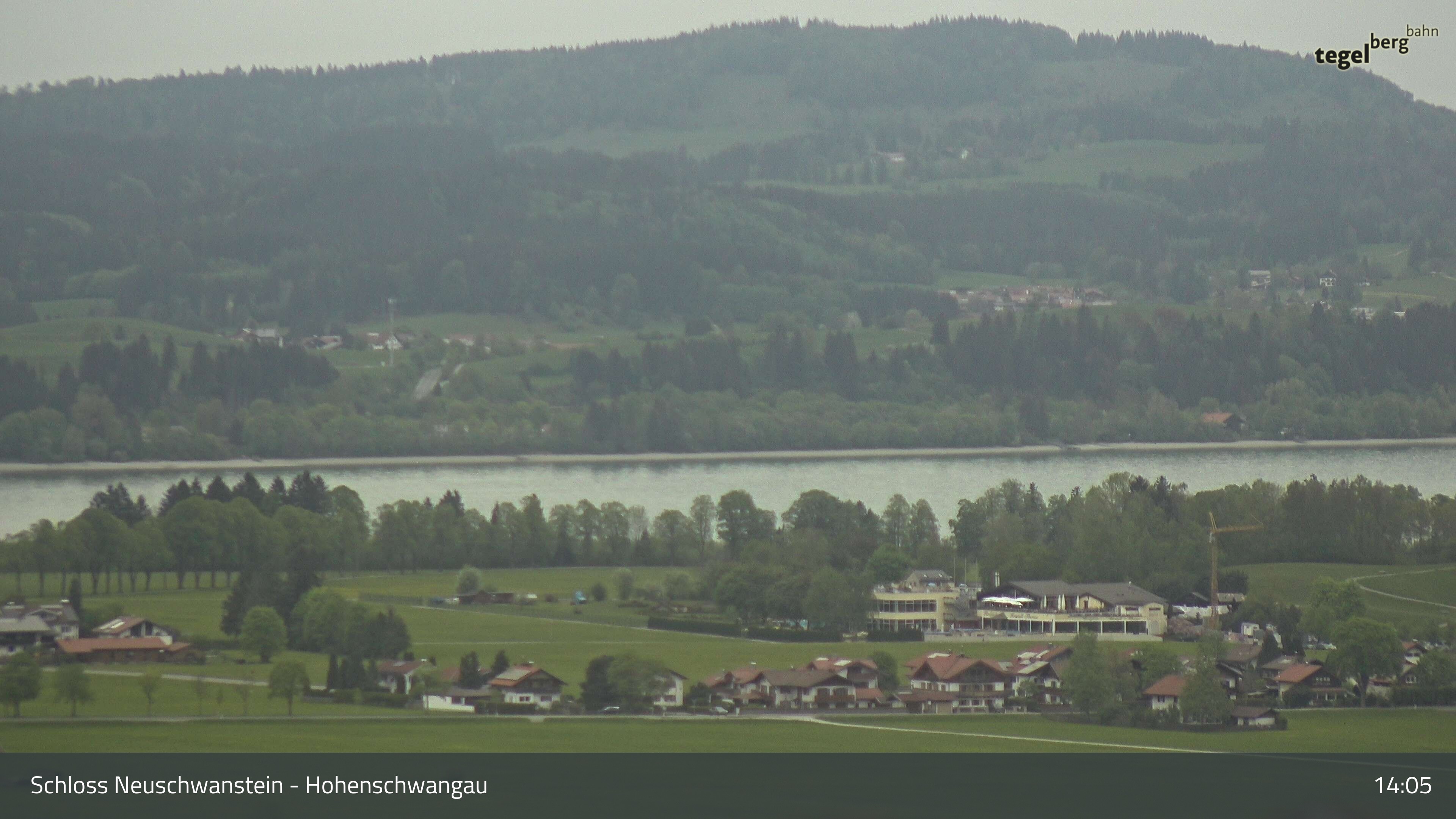 Archived image Webcam Lake Forggen, south bank and village Schwangau