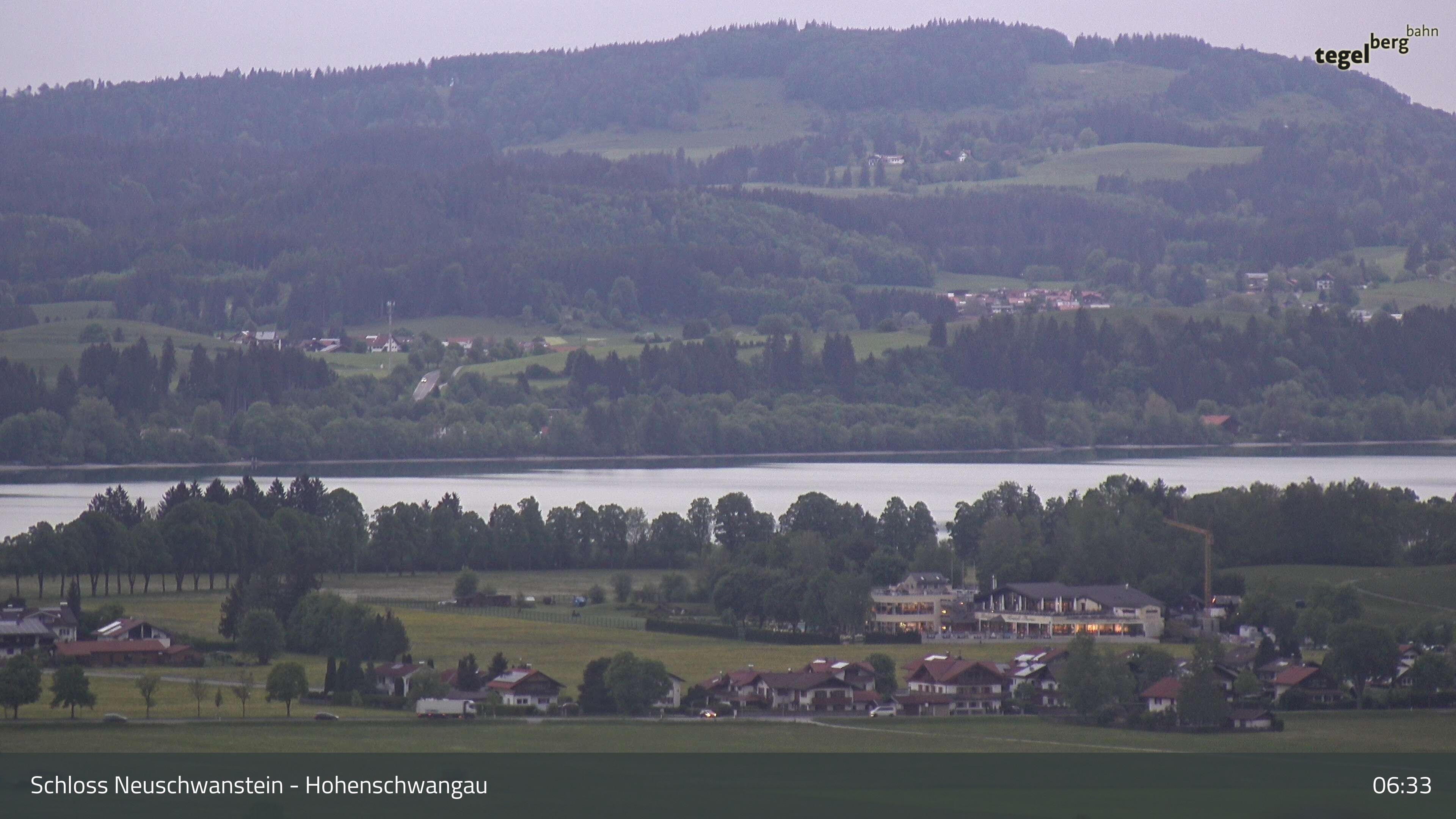 Archived image Webcam Lake Forggen, south bank and village Schwangau