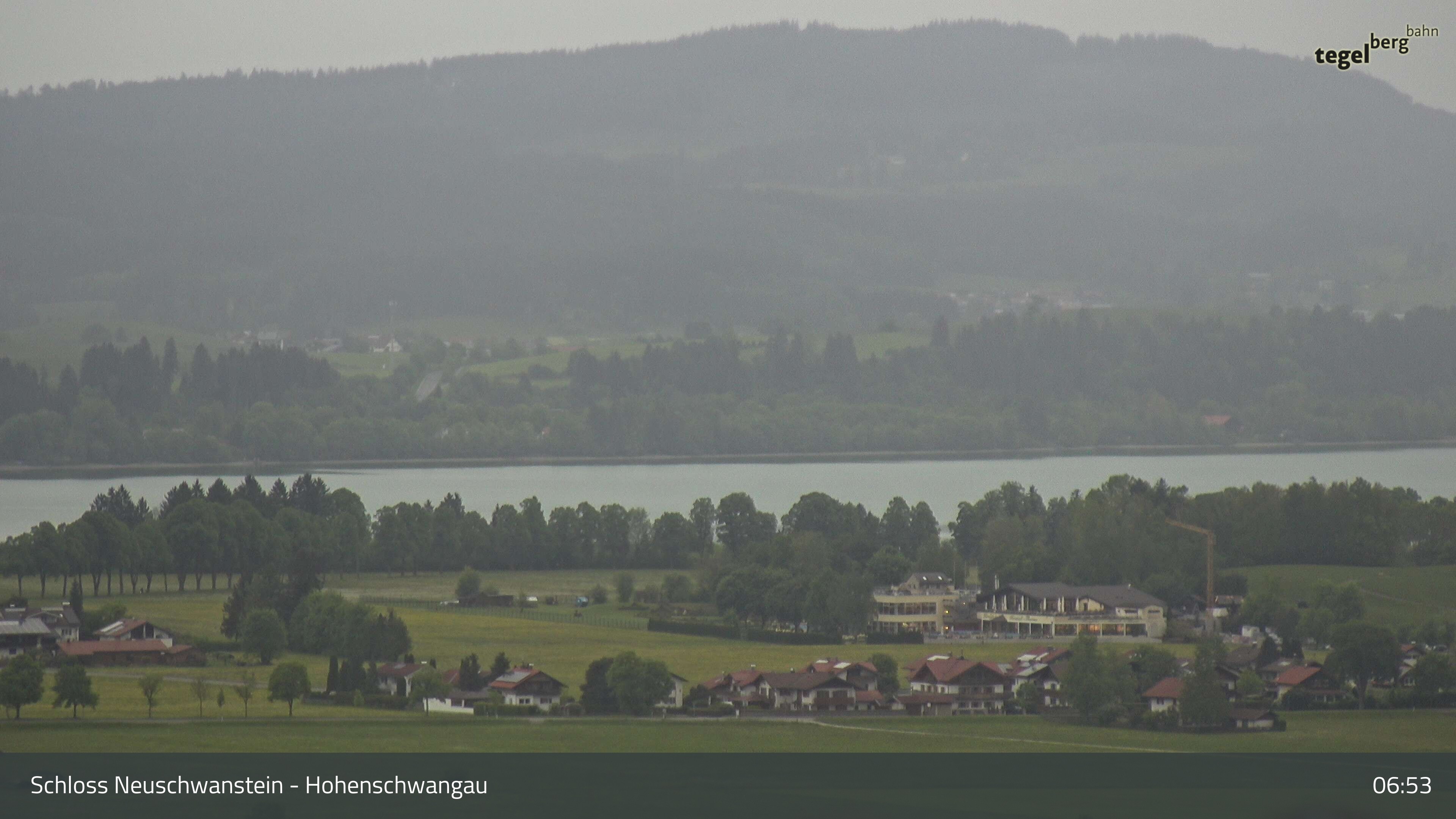 Archived image Webcam Lake Forggen, south bank and village Schwangau