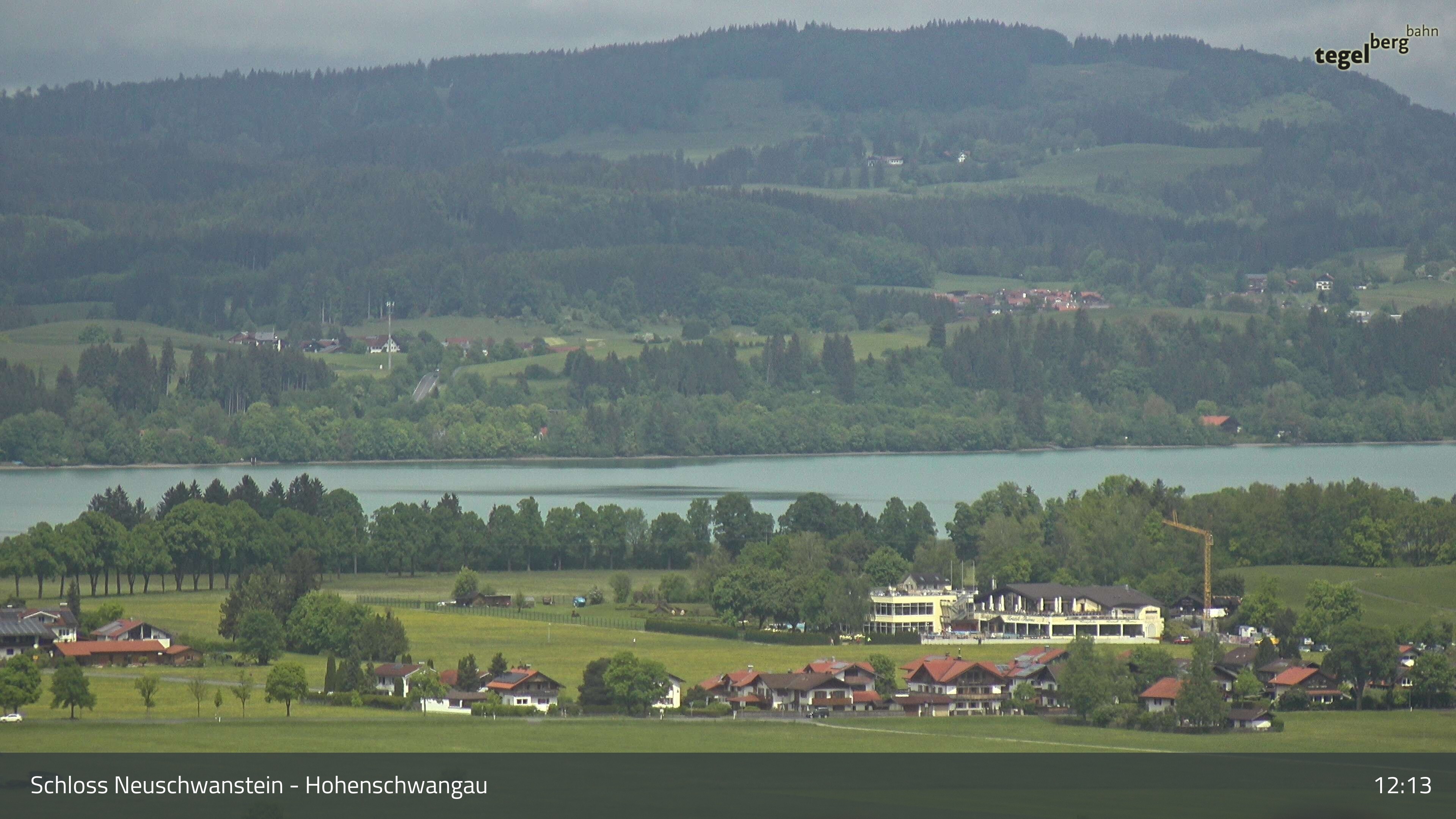 Archived image Webcam Lake Forggen, south bank and village Schwangau