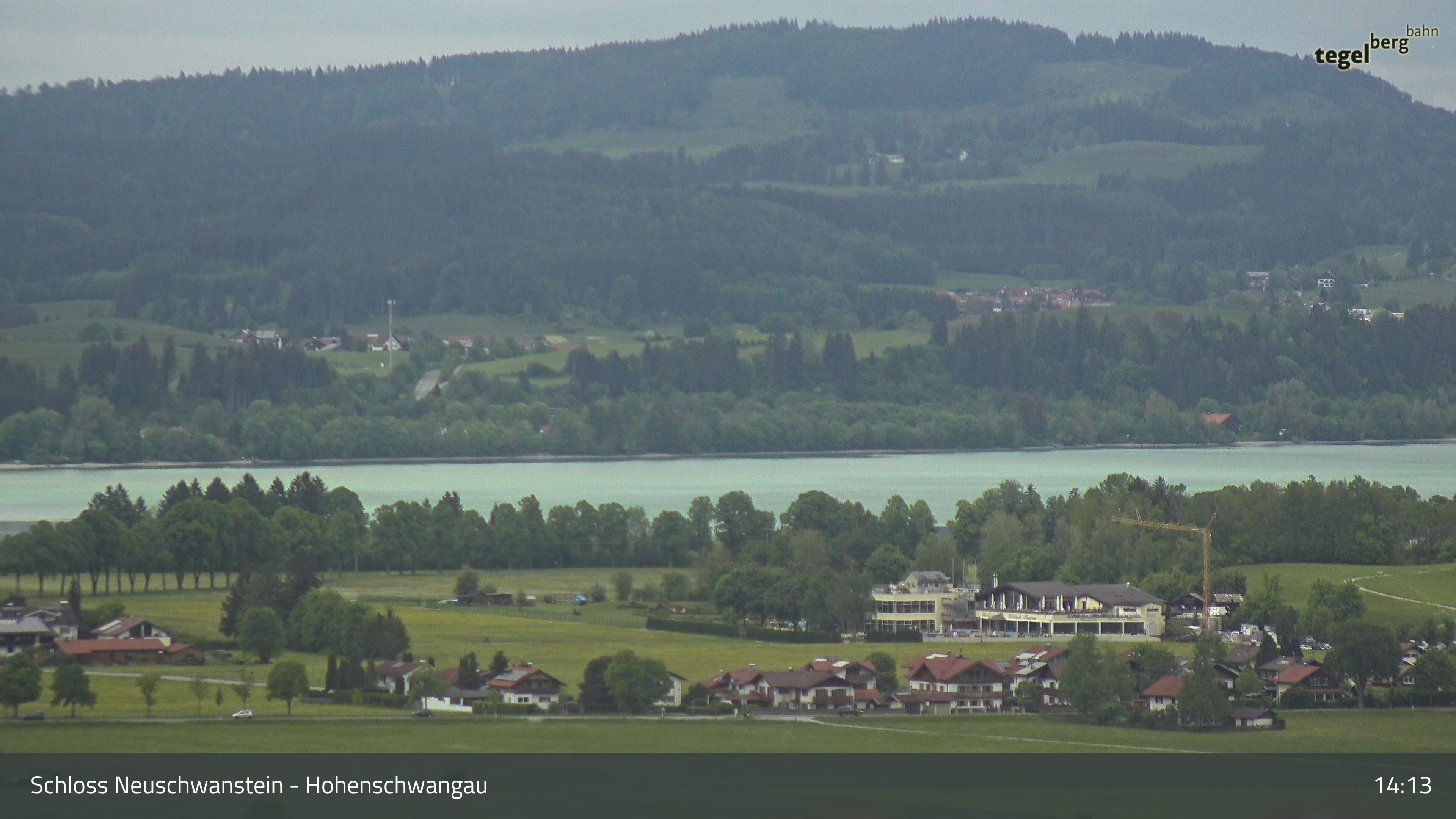 Archived image Webcam Lake Forggen, south bank and village Schwangau