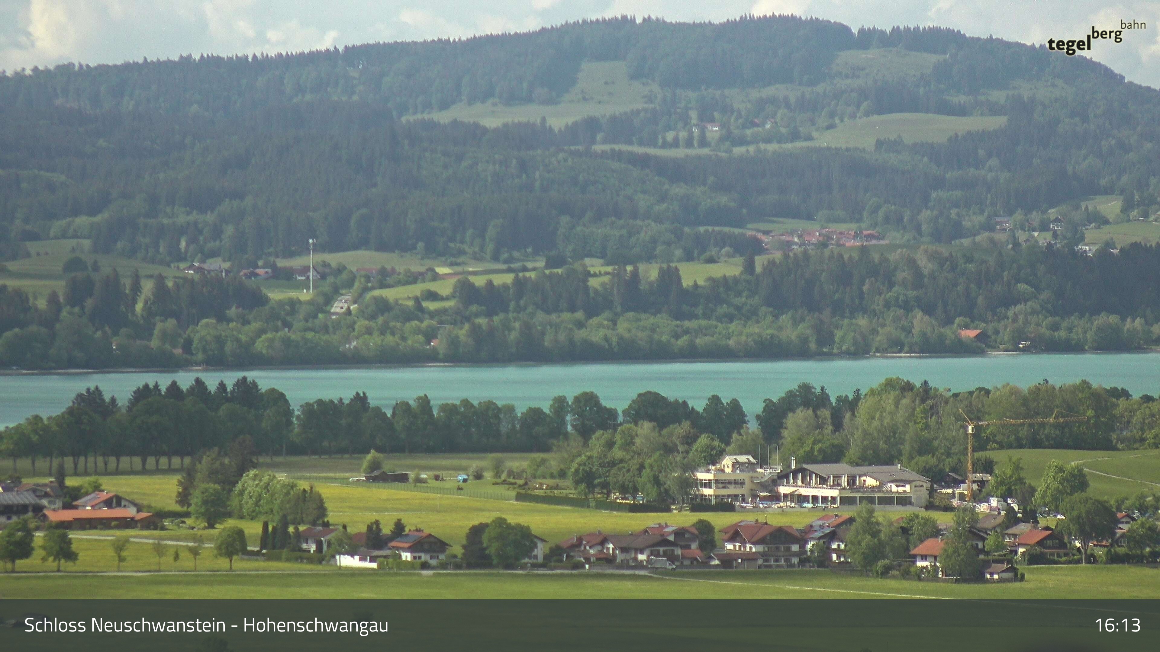 Archived image Webcam Lake Forggen, south bank and village Schwangau