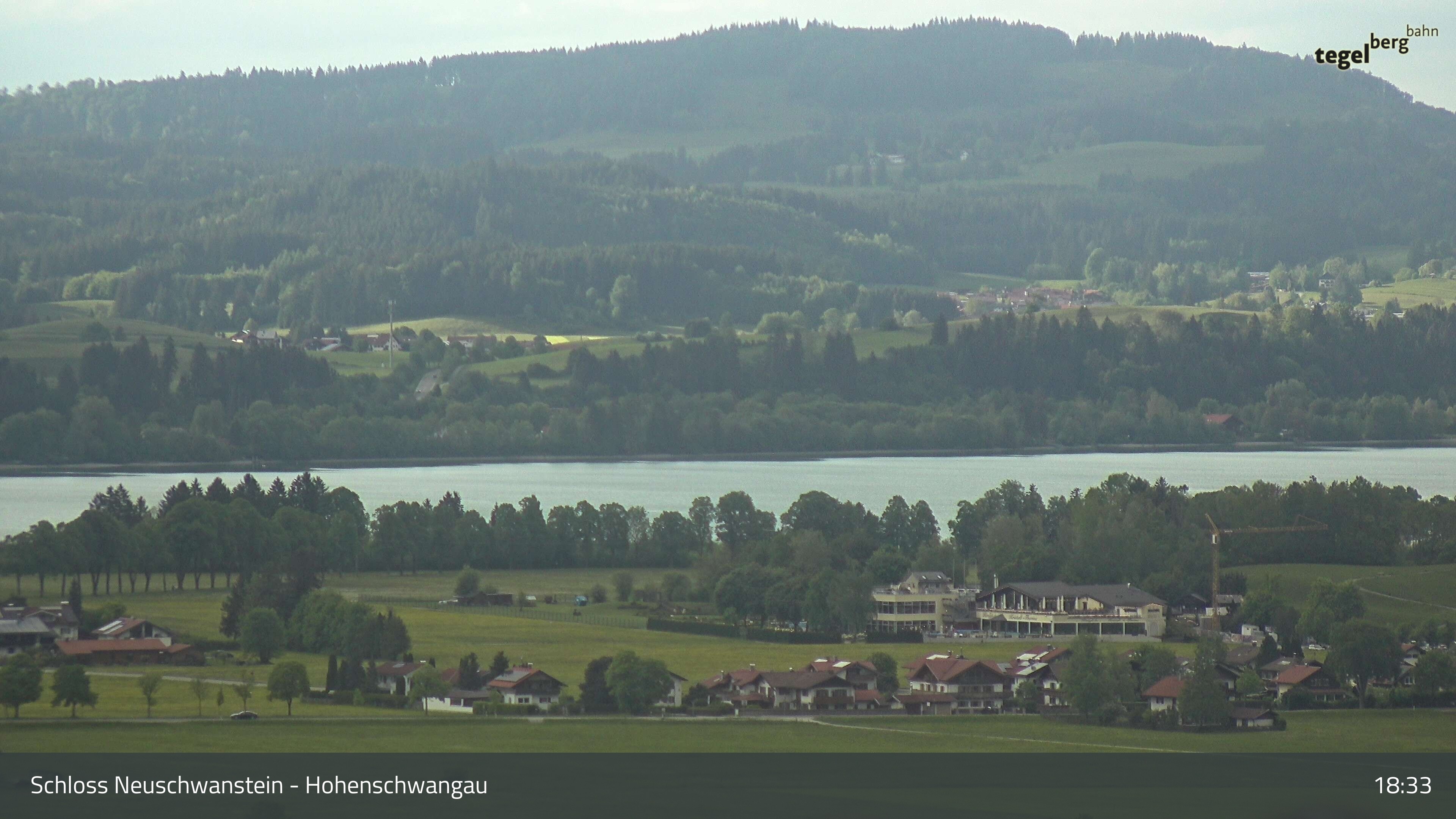 Archived image Webcam Lake Forggen, south bank and village Schwangau