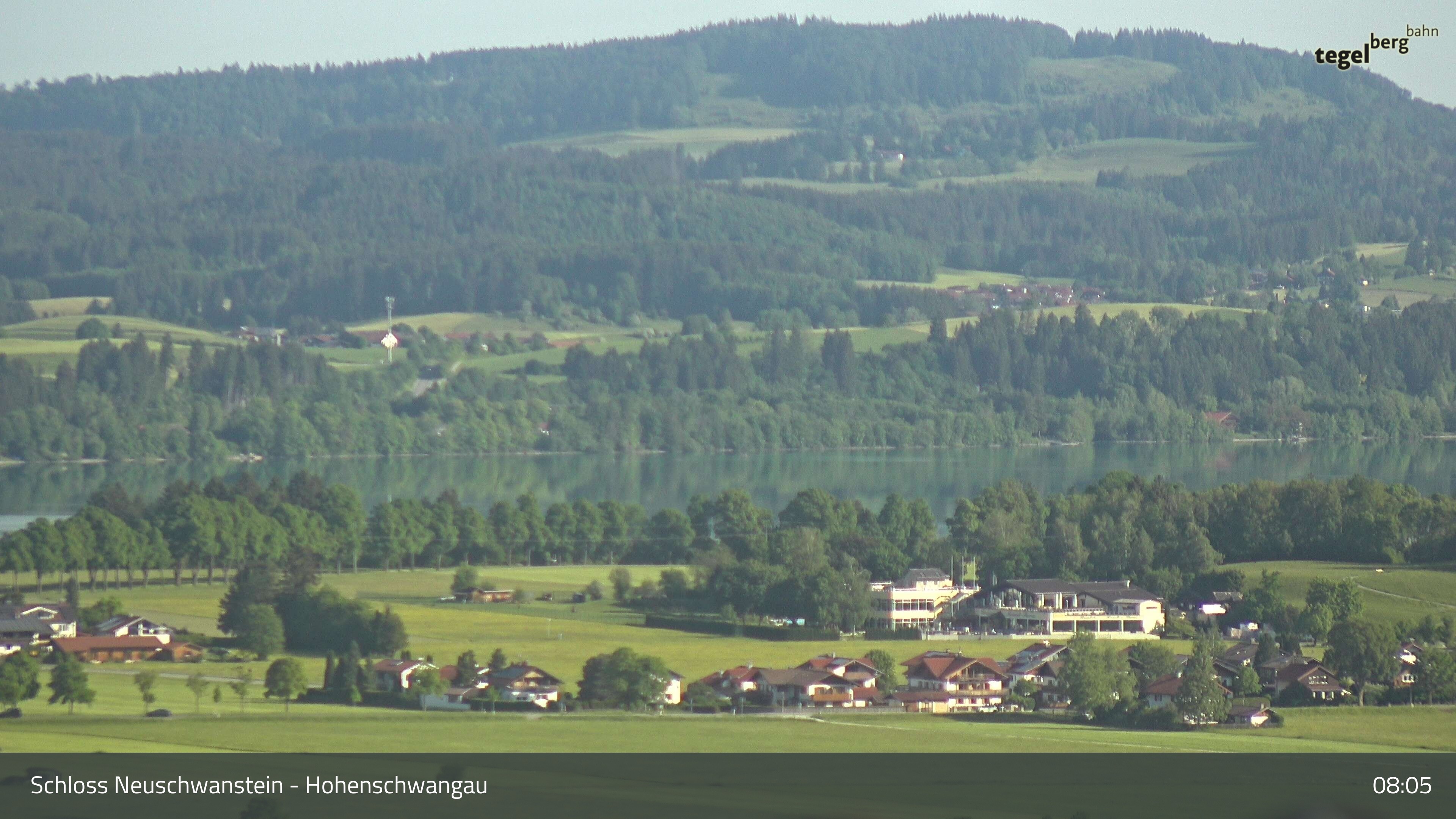 Archived image Webcam Lake Forggen, south bank and village Schwangau