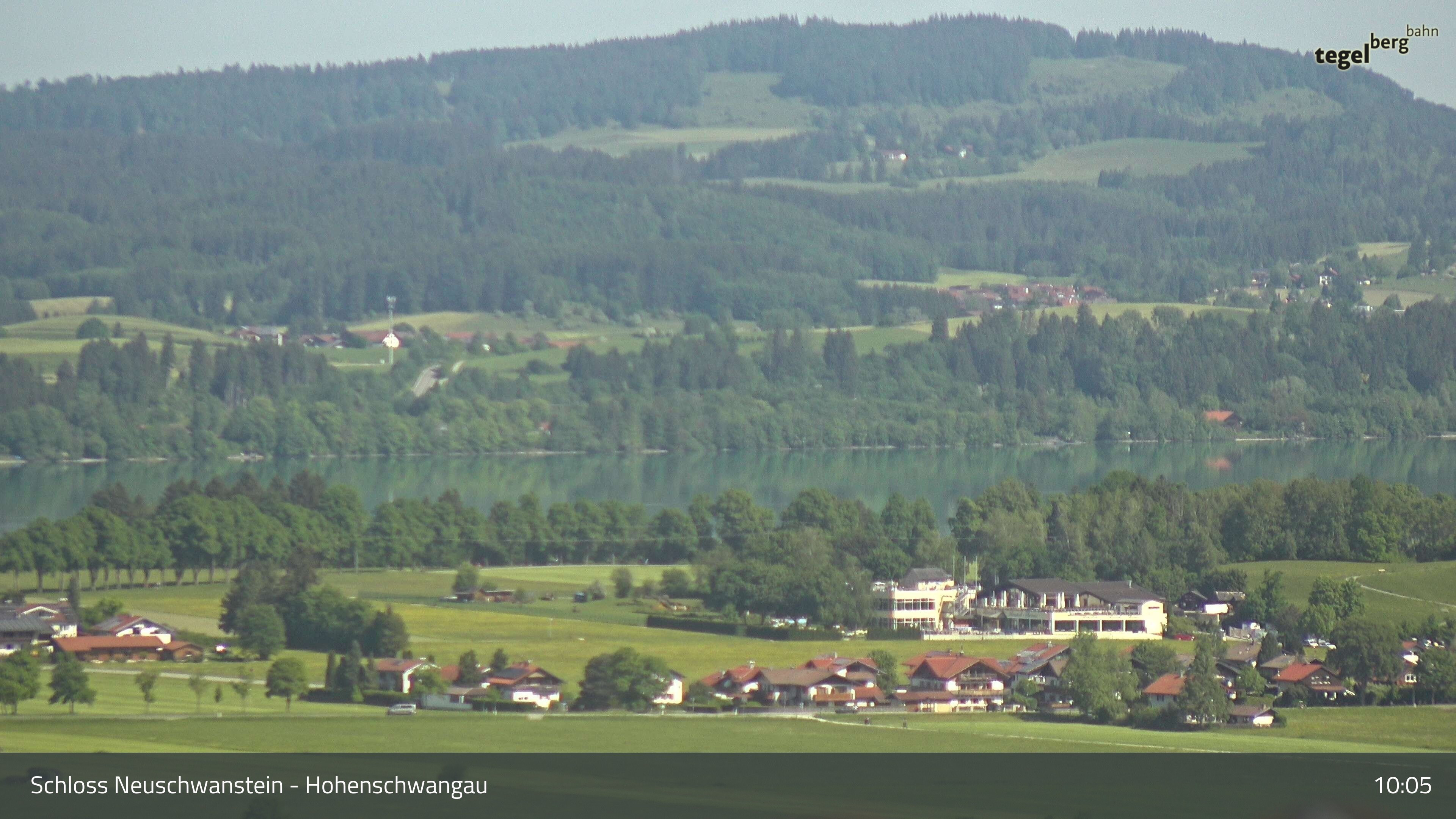Archived image Webcam Lake Forggen, south bank and village Schwangau