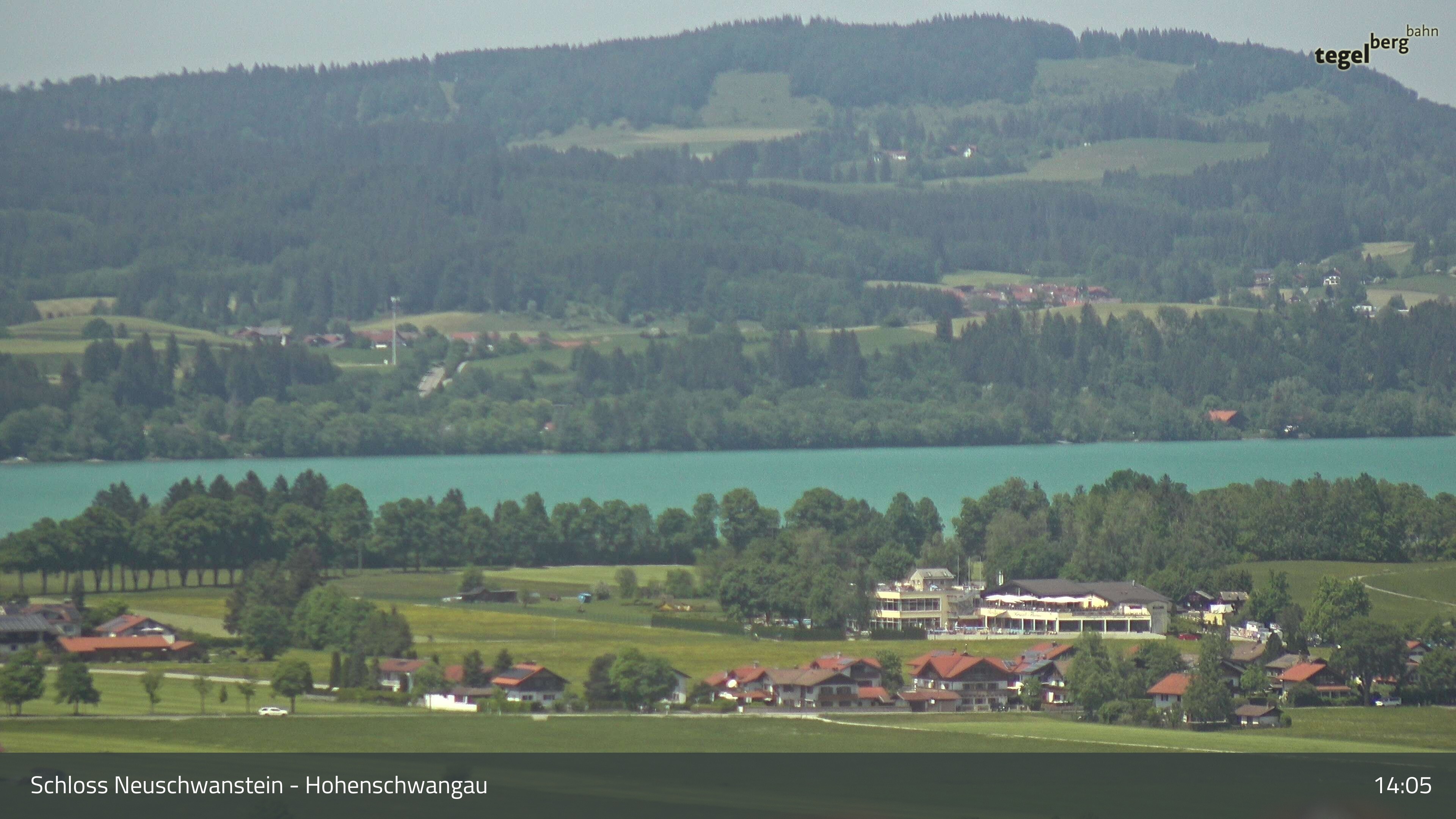 Archived image Webcam Lake Forggen, south bank and village Schwangau