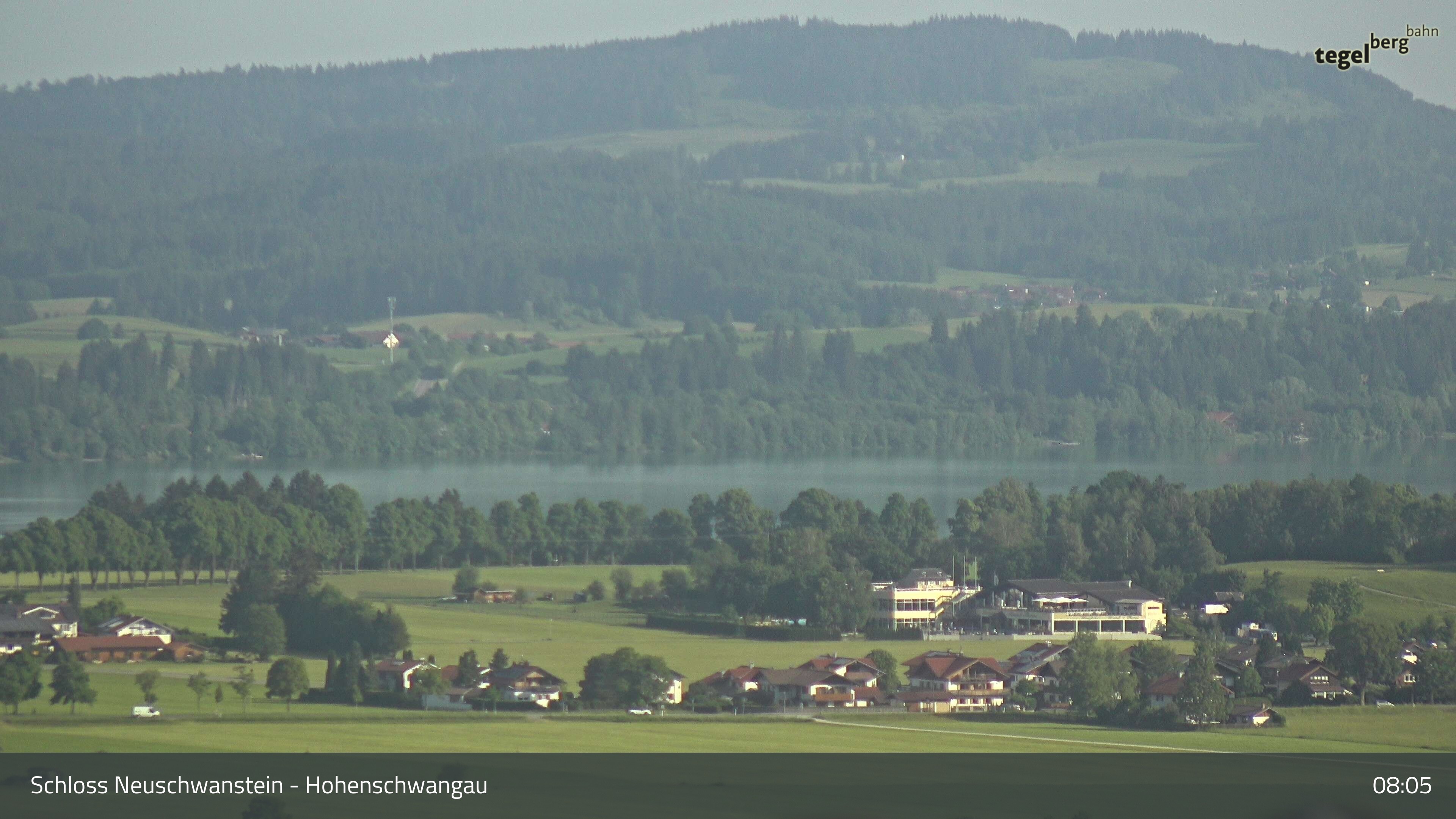 Archived image Webcam Lake Forggen, south bank and village Schwangau