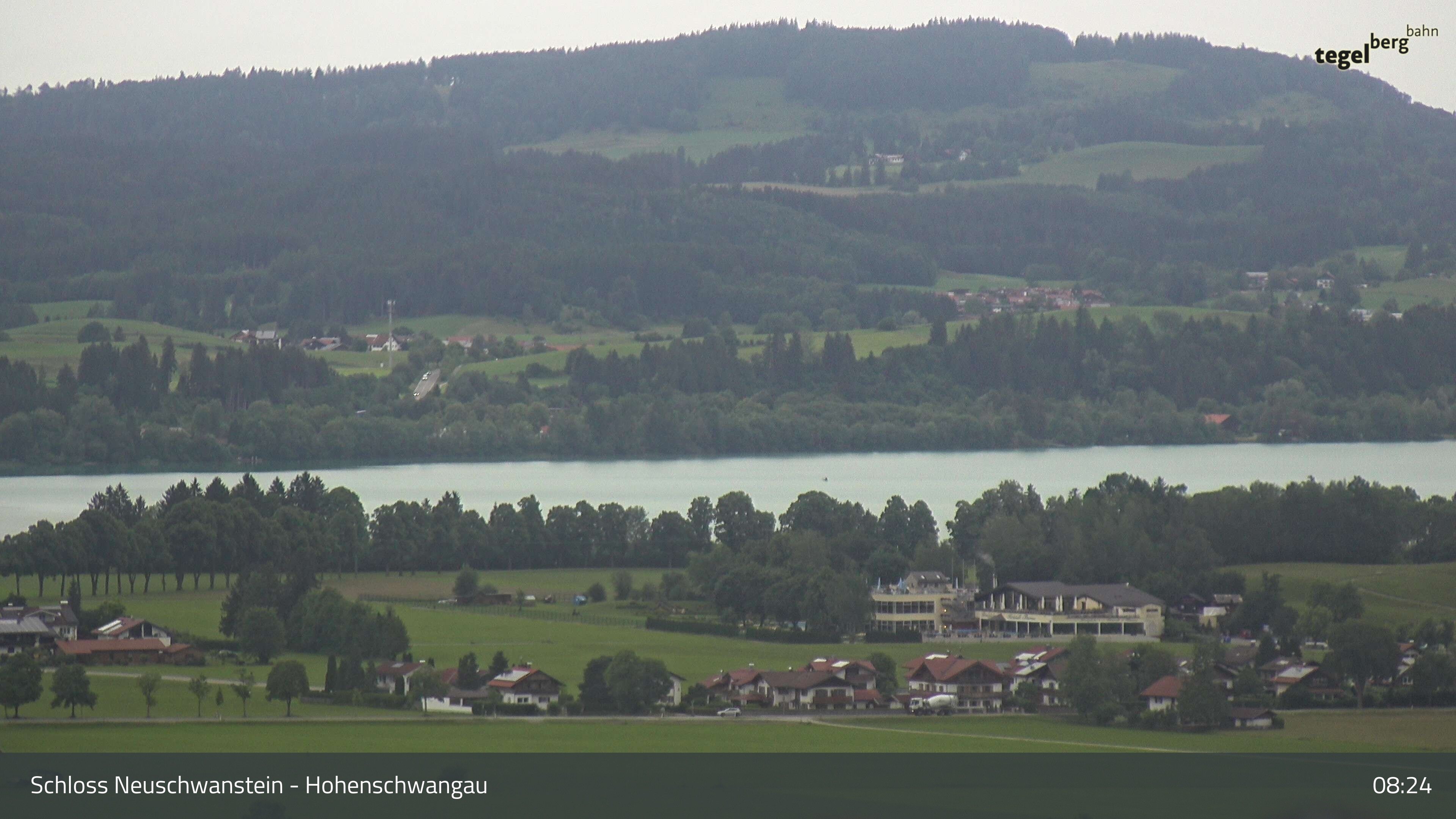 Archived image Webcam Lake Forggen, south bank and village Schwangau