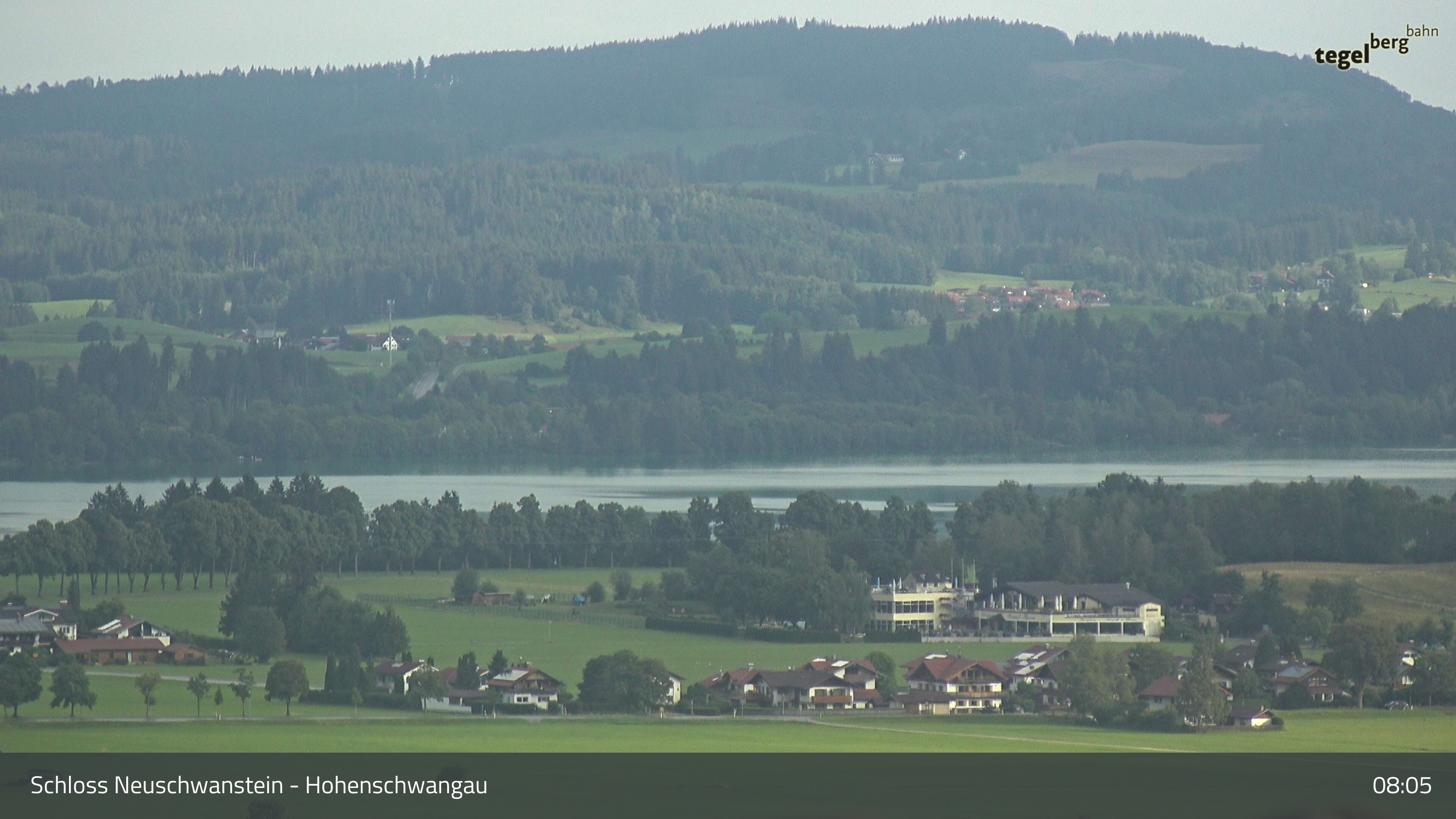 Archived image Webcam Lake Forggen, south bank and village Schwangau