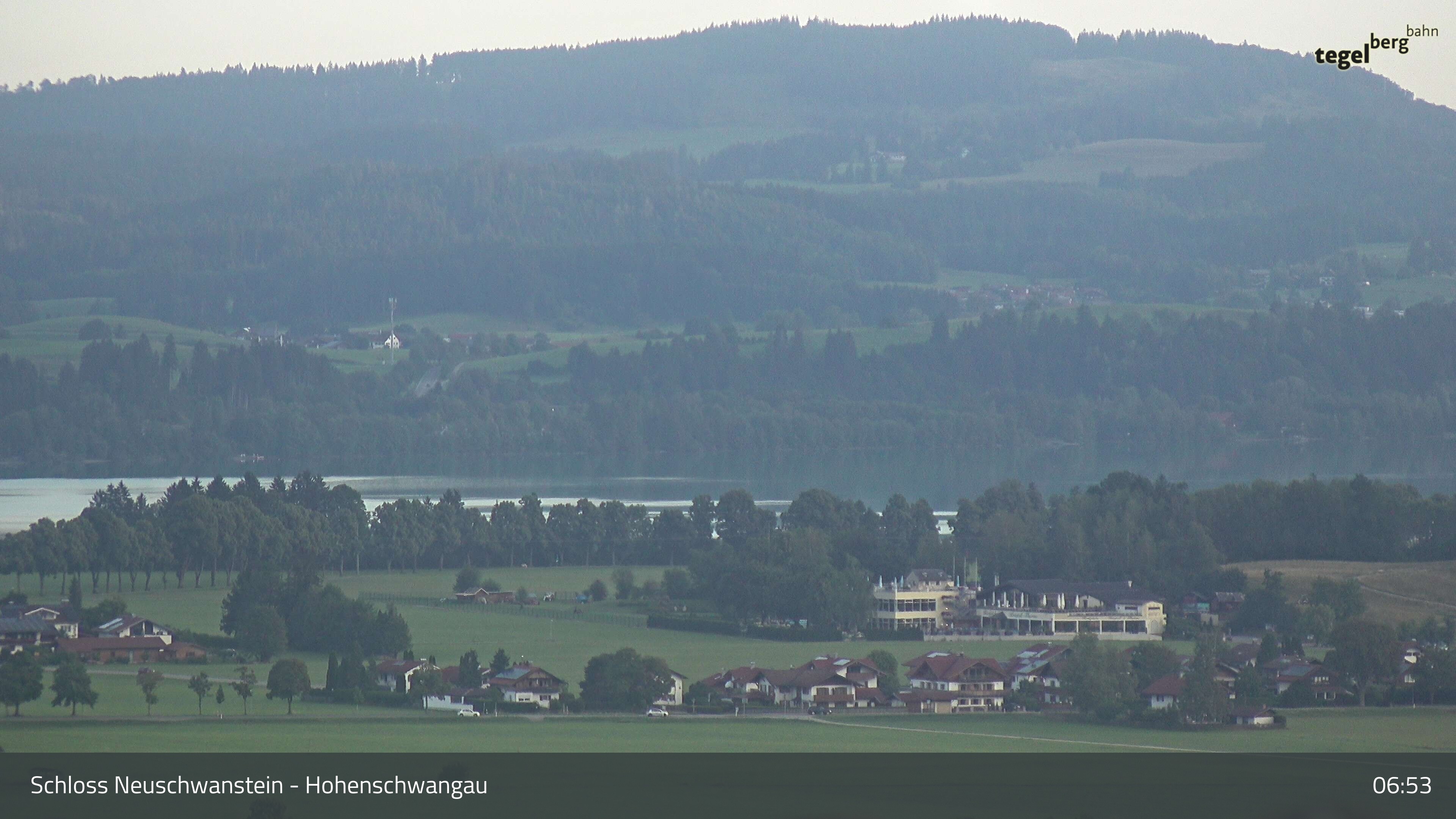 Archived image Webcam Lake Forggen, south bank and village Schwangau