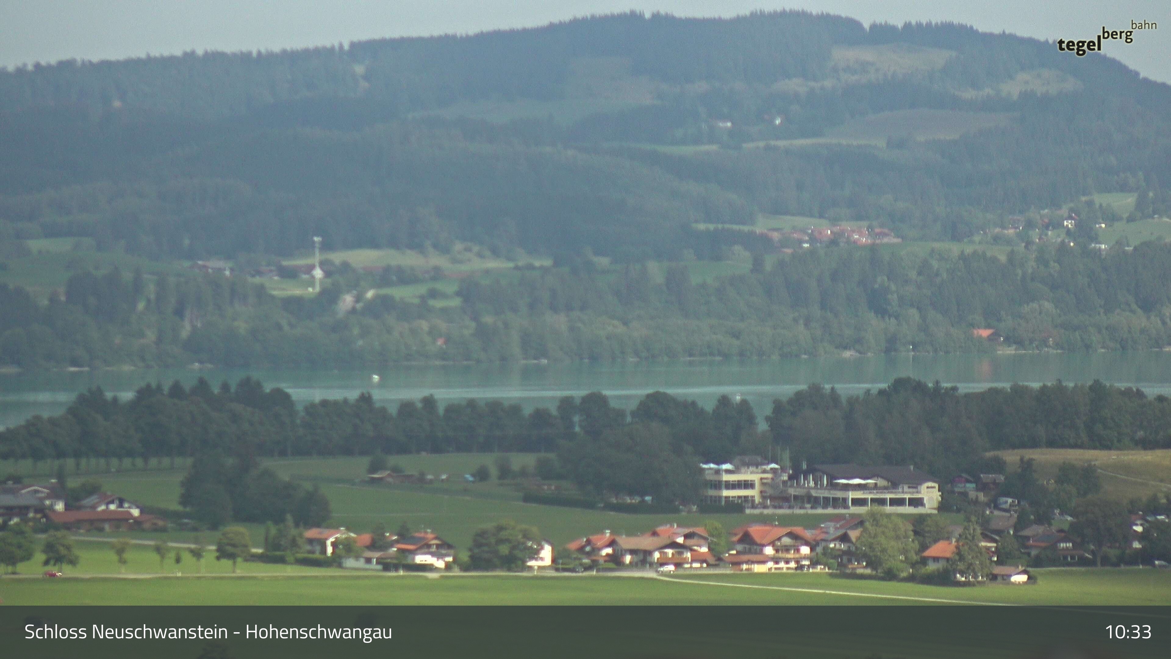 Archived image Webcam Lake Forggen, south bank and village Schwangau