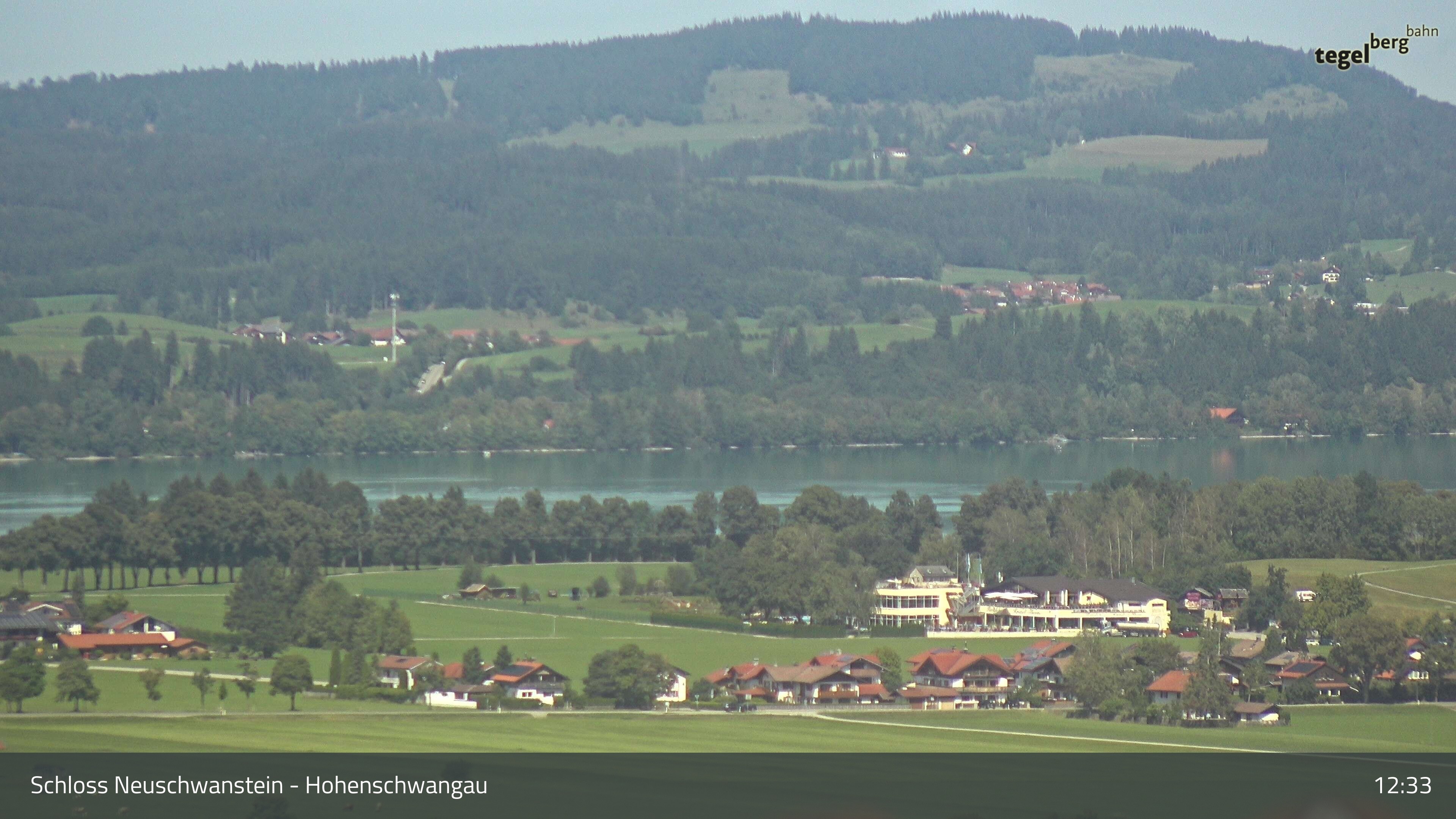Archived image Webcam Lake Forggen, south bank and village Schwangau