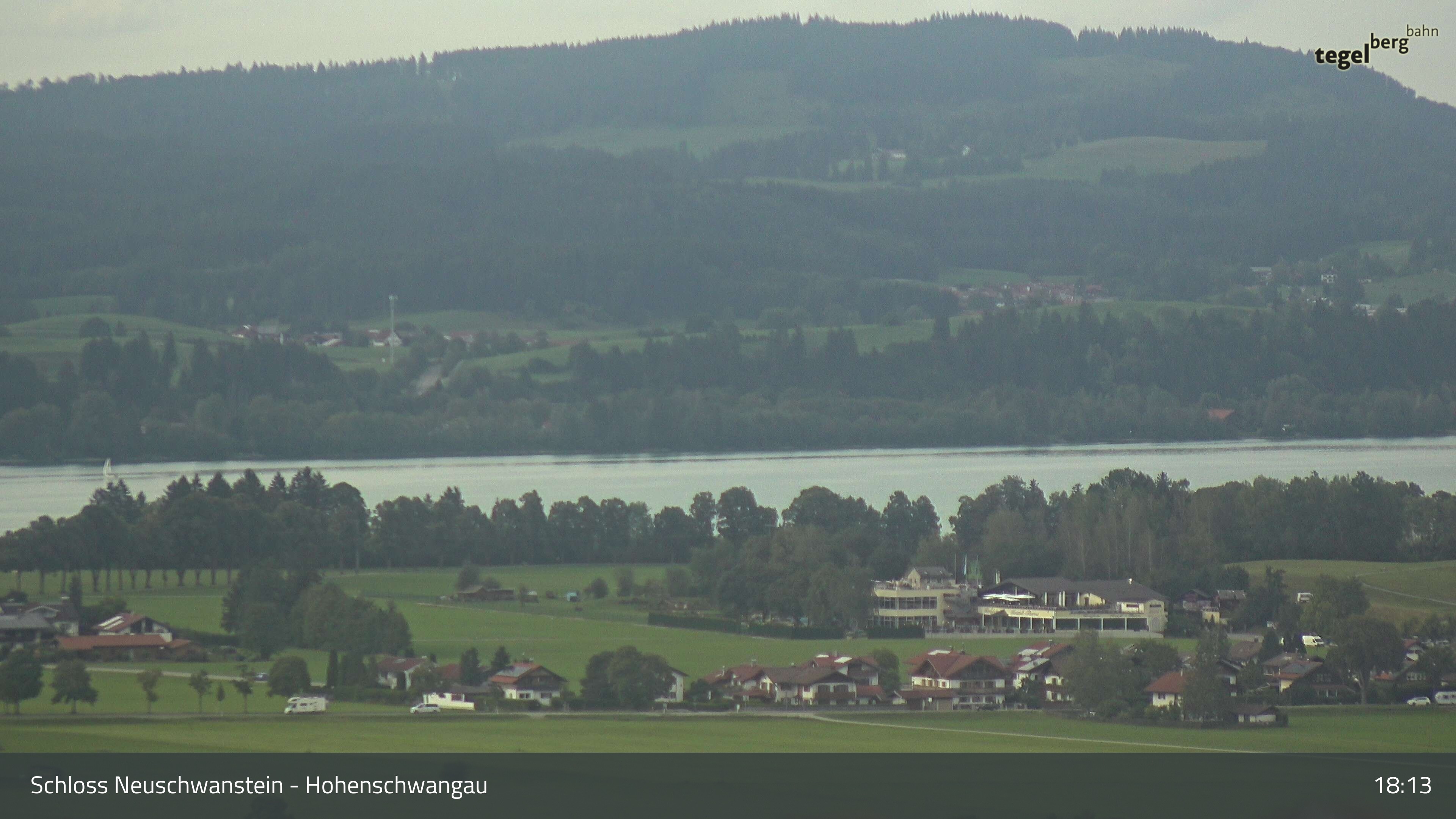 Archived image Webcam Lake Forggen, south bank and village Schwangau