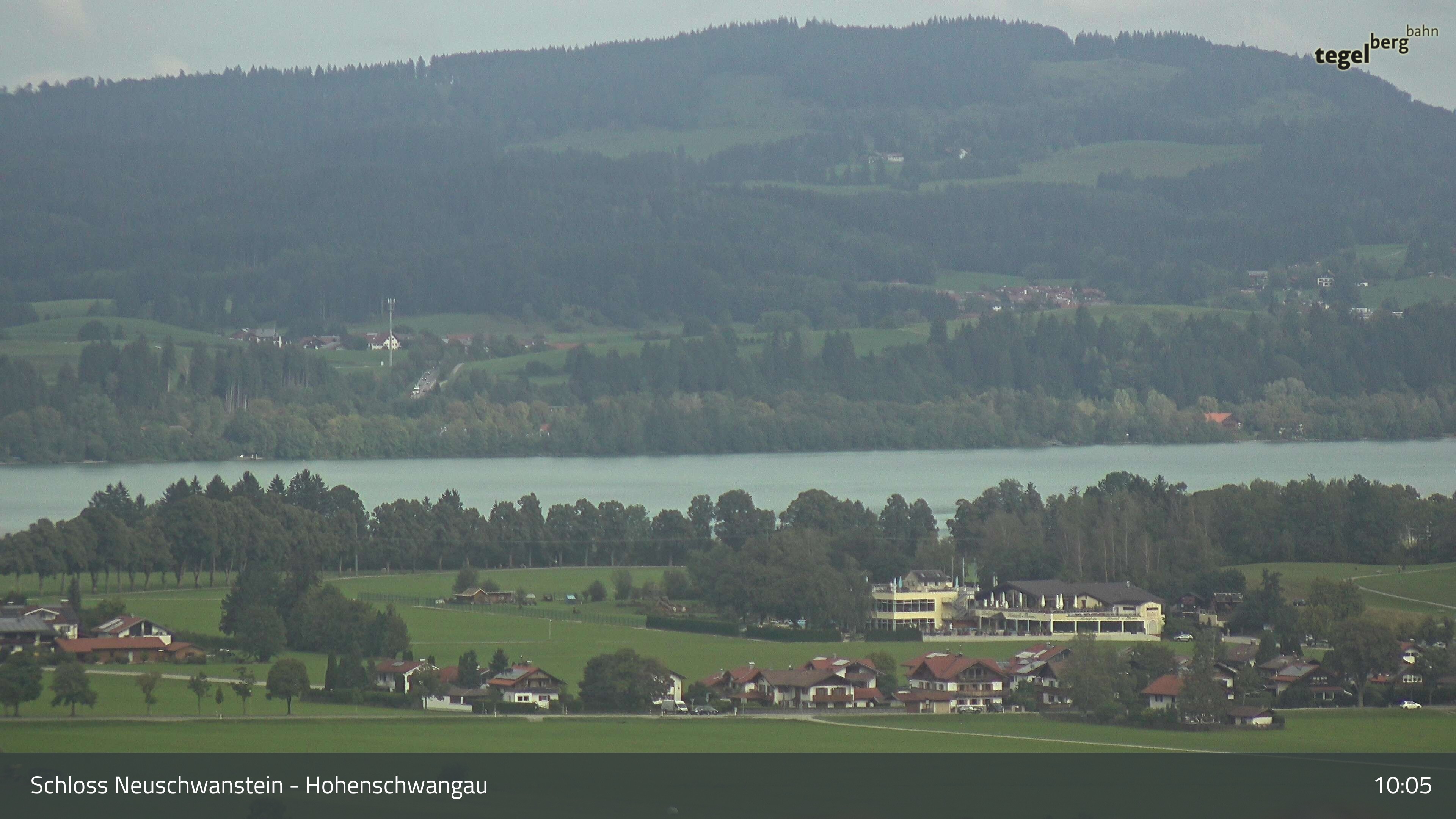Archived image Webcam Lake Forggen, south bank and village Schwangau