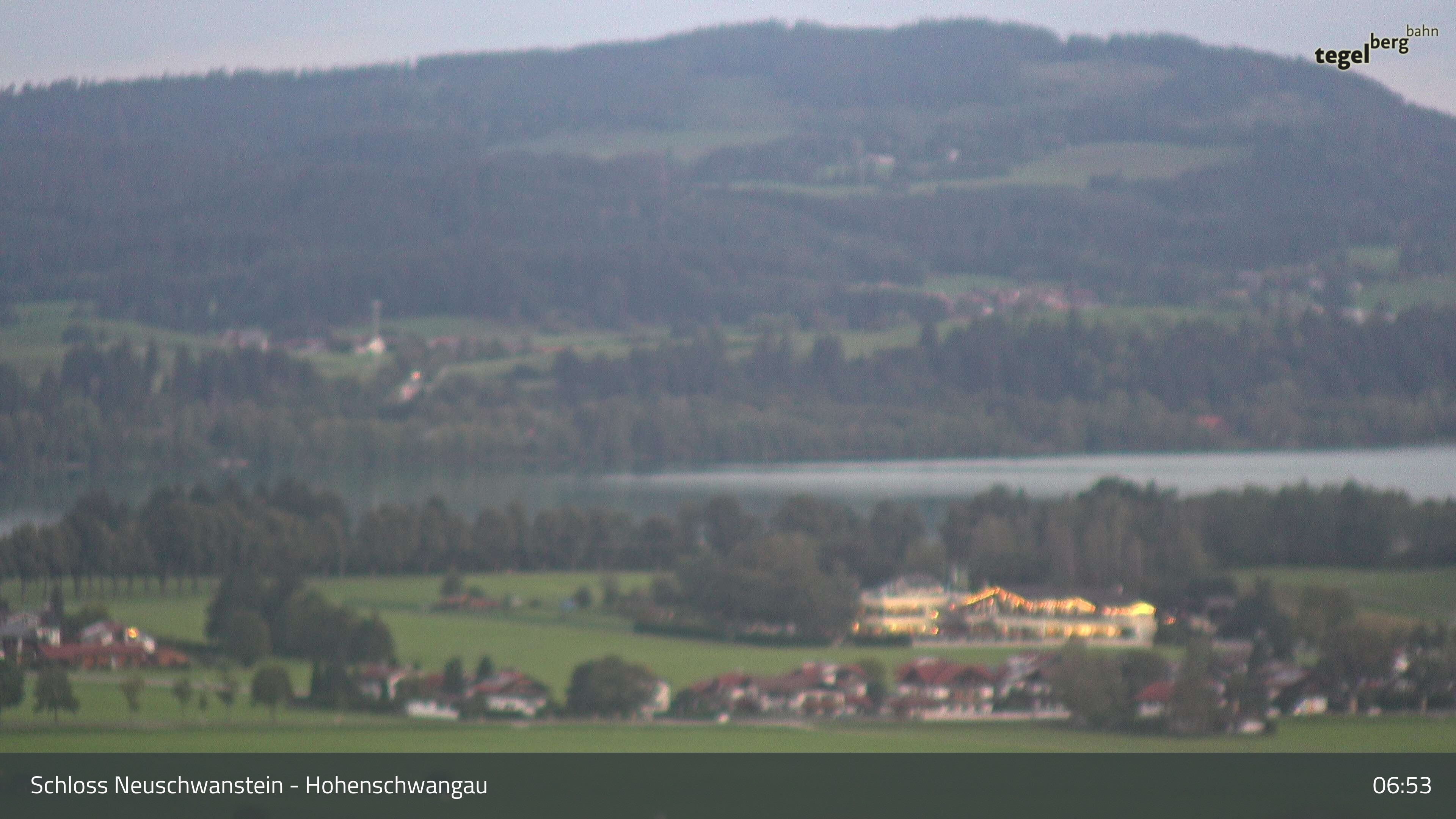 Archived image Webcam Lake Forggen, south bank and village Schwangau