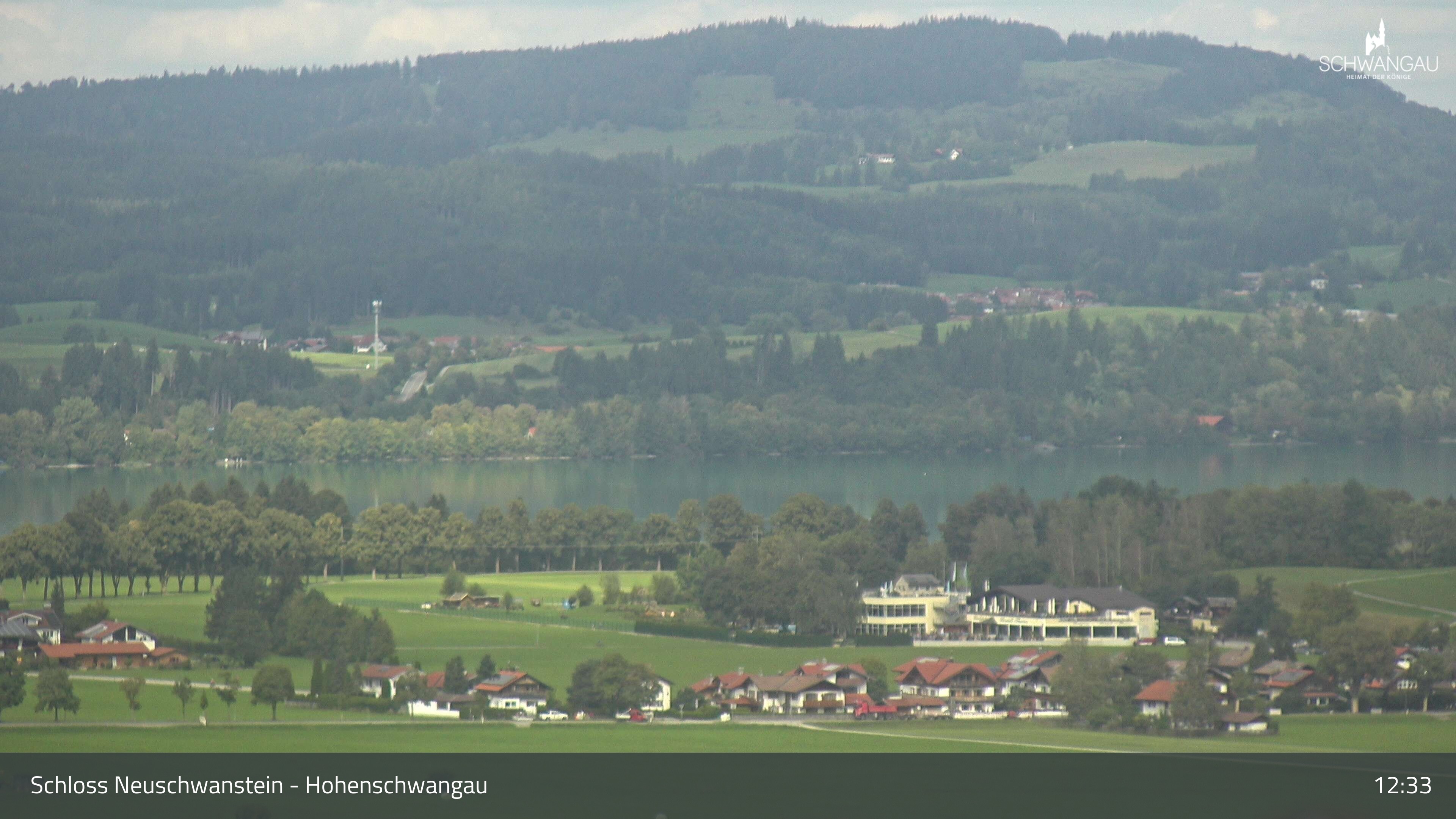 Archived image Webcam Lake Forggen, south bank and village Schwangau