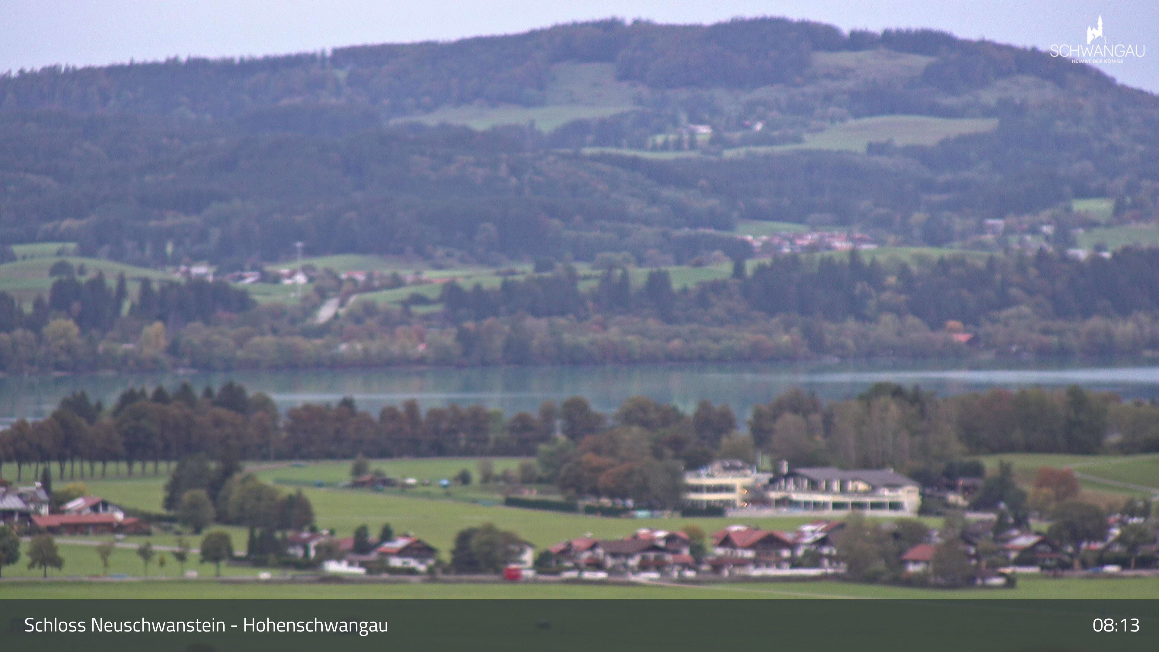 Archived image Webcam Lake Forggen, south bank and village Schwangau