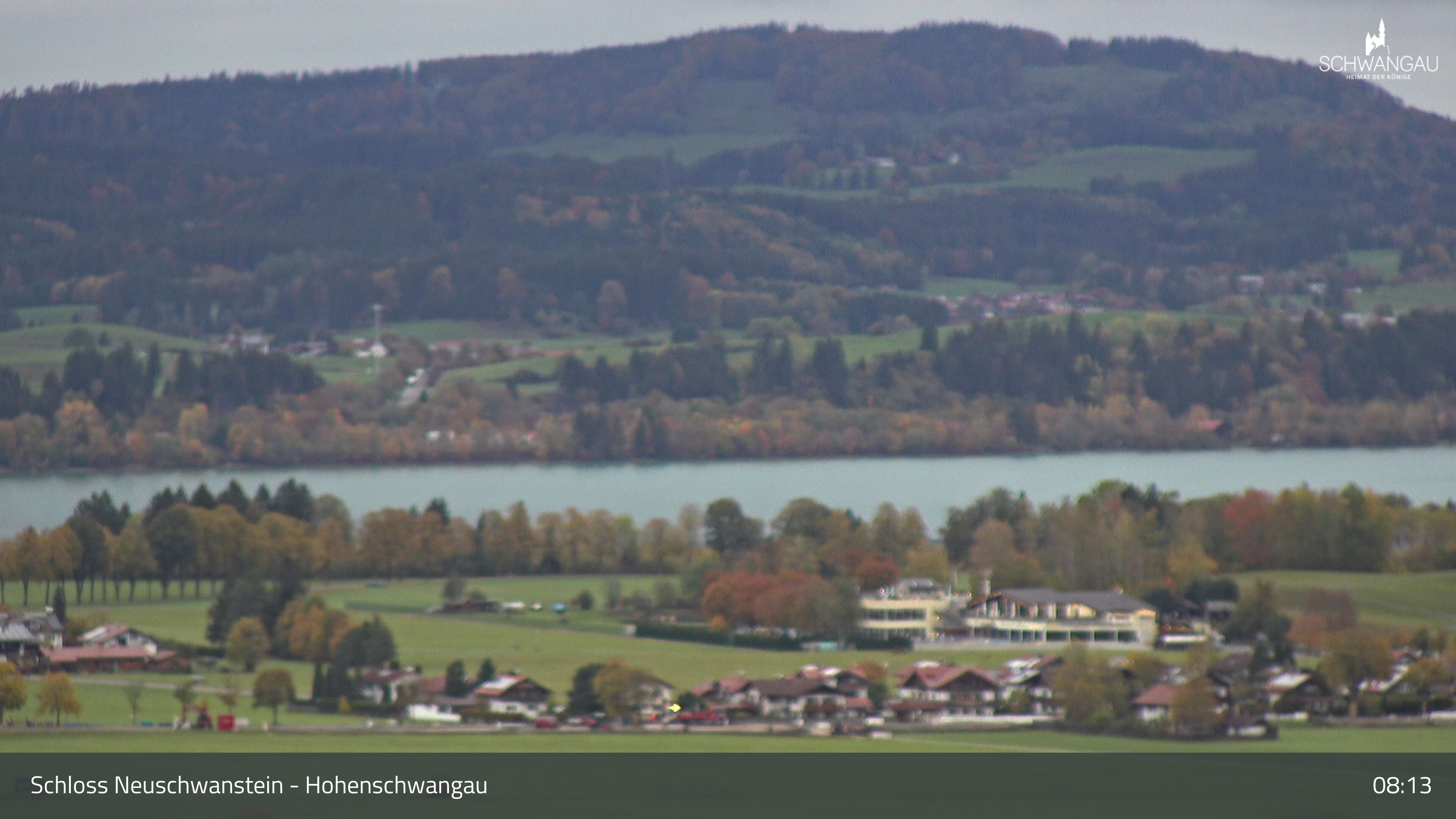 Archived image Webcam Lake Forggen, south bank and village Schwangau