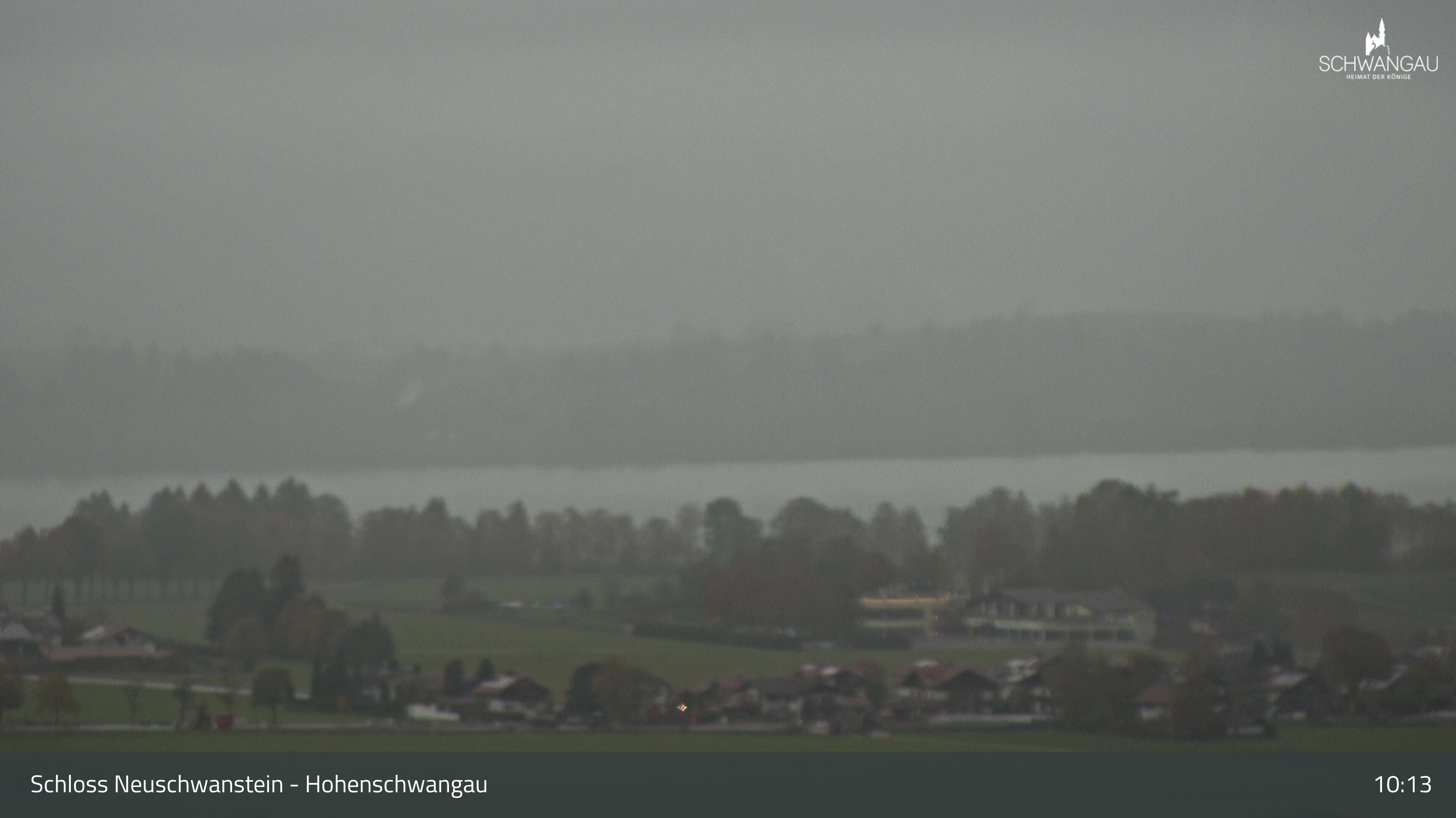 Archived image Webcam Lake Forggen, south bank and village Schwangau