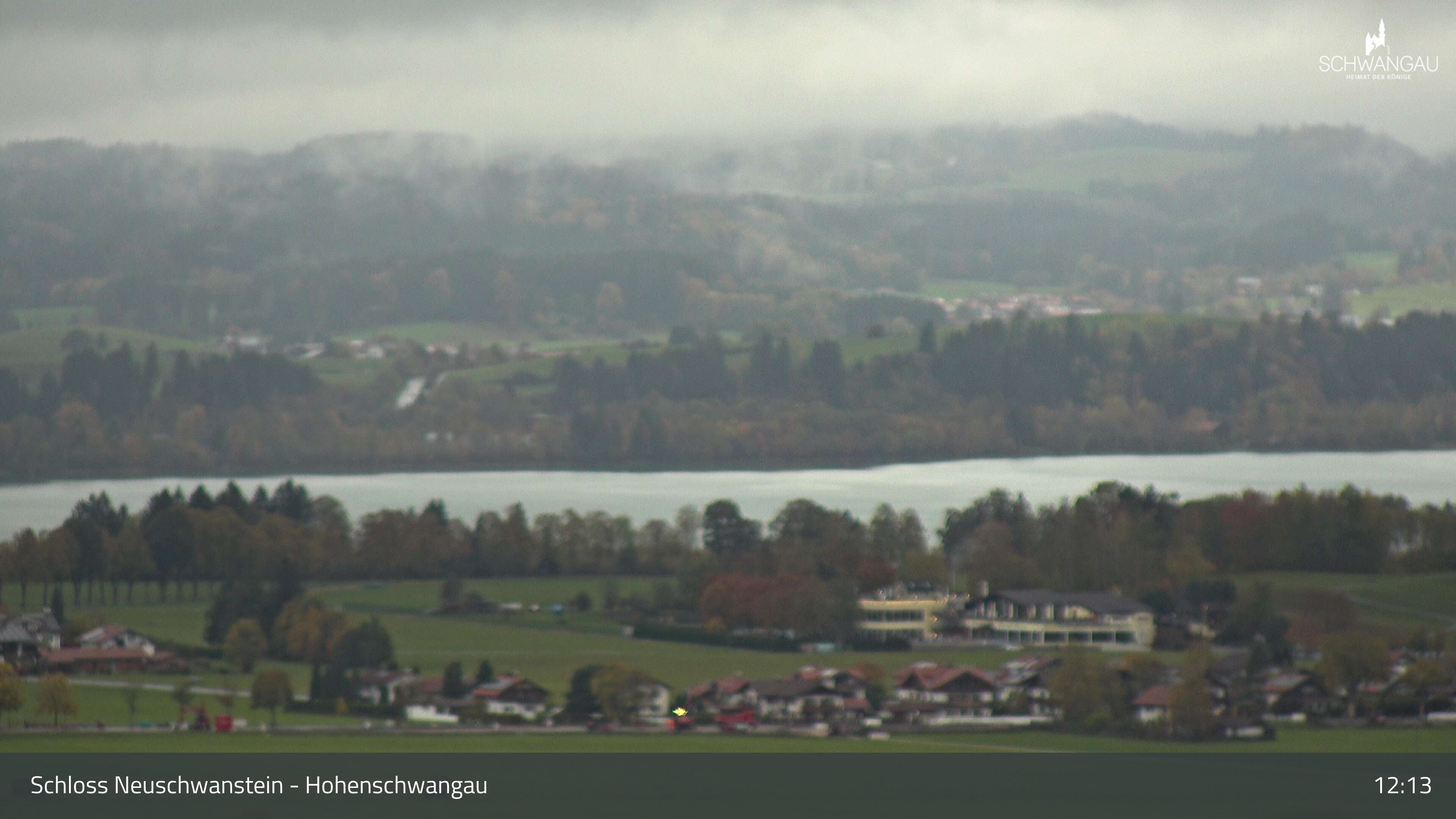 Archived image Webcam Lake Forggen, south bank and village Schwangau