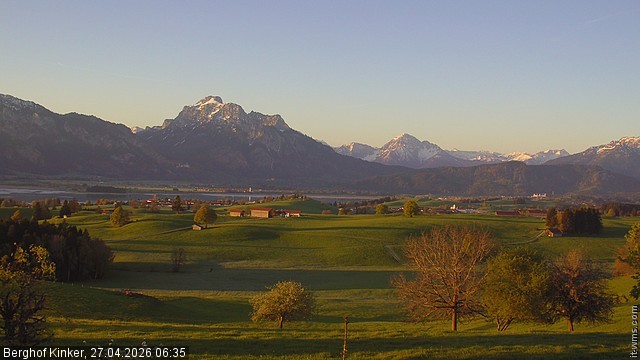 Archived image Webcam Lake Forggen - View from vacation home Kinker