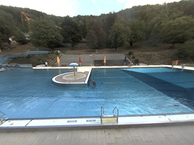 Archived image Webcam Blaubeuren: Public Pool