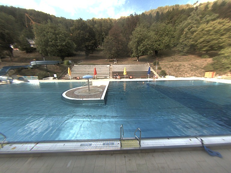 Archived image Webcam Blaubeuren: Public Pool