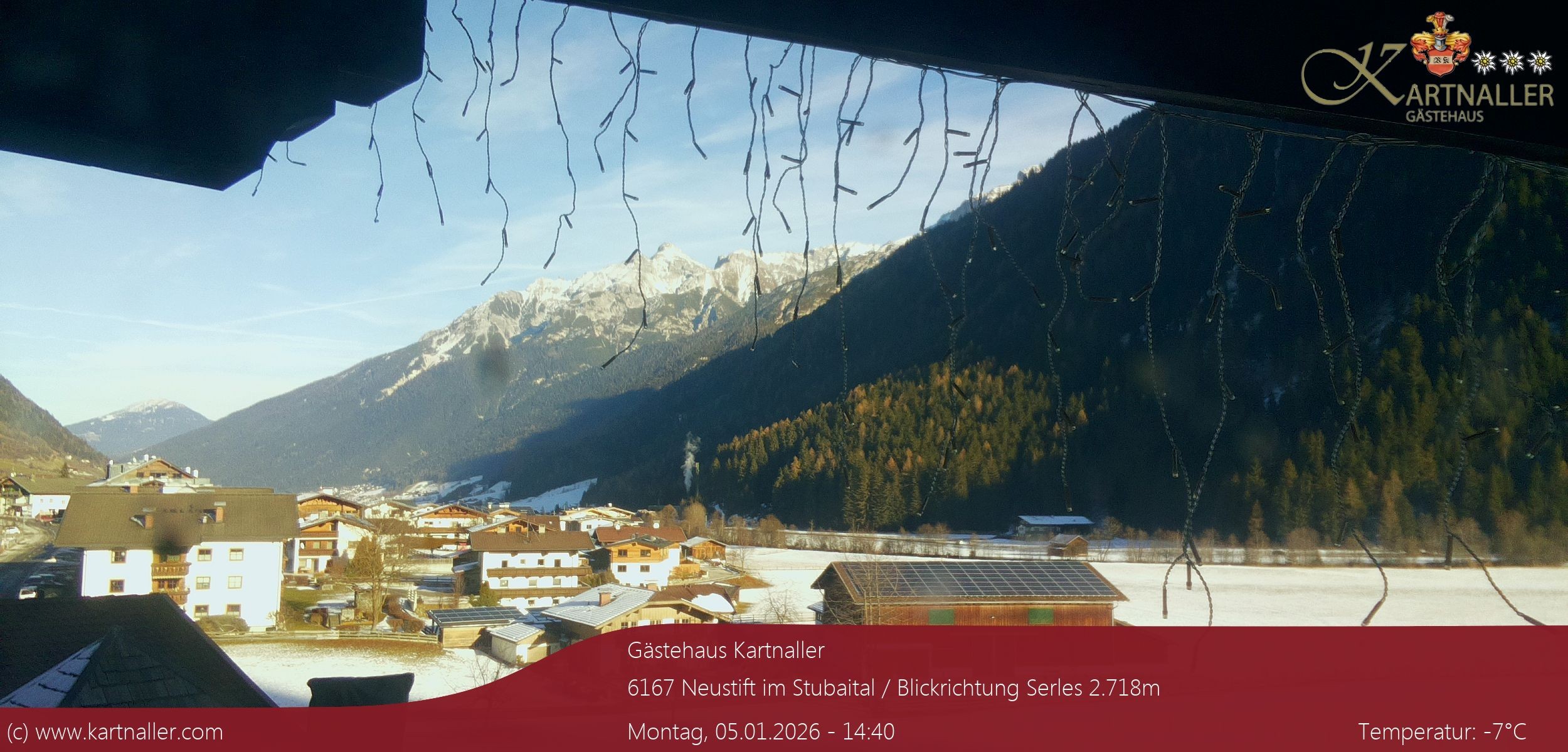 Archiv Foto Webcam Blick Neustift und Serles / Stubaital