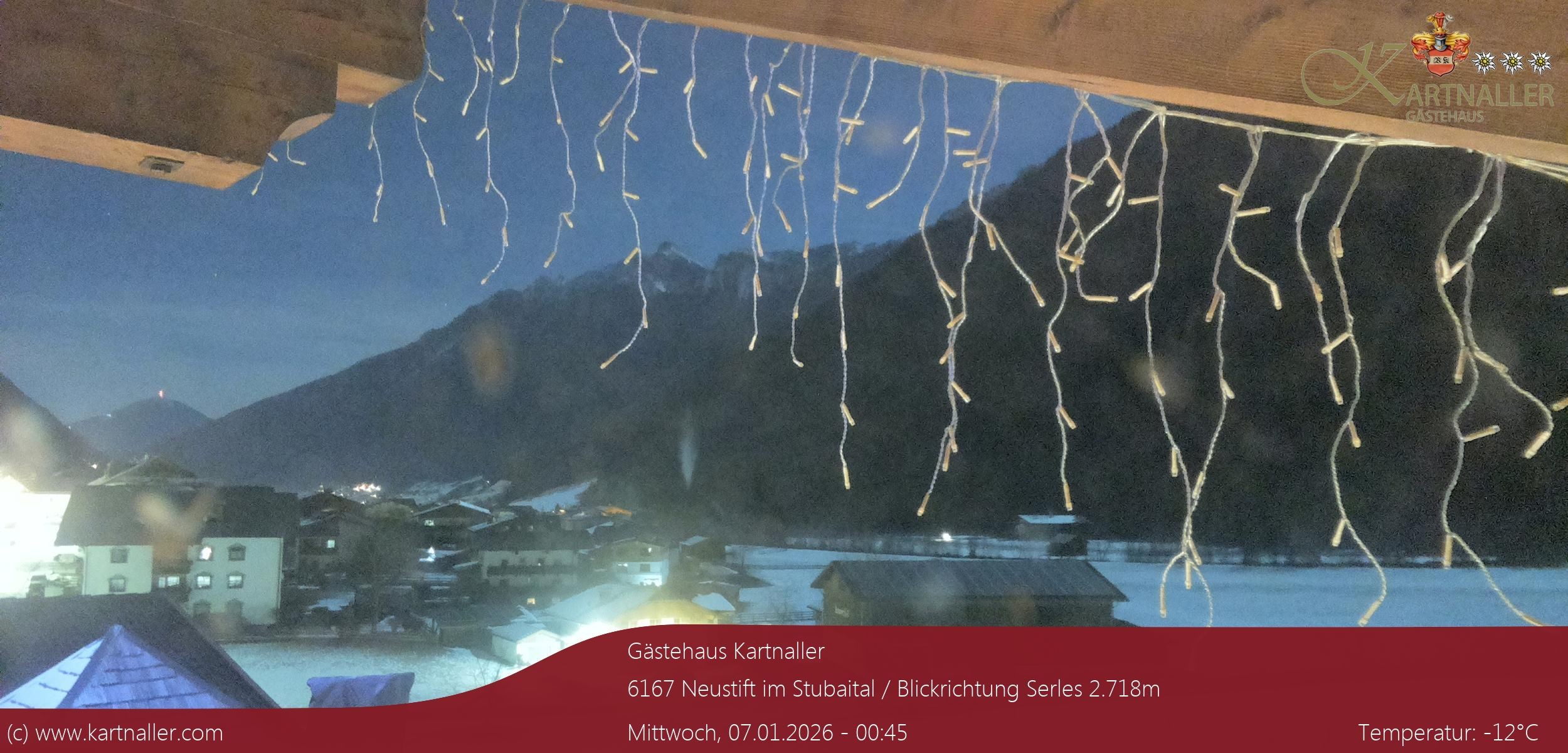 Archiv Foto Webcam Blick Neustift und Serles / Stubaital