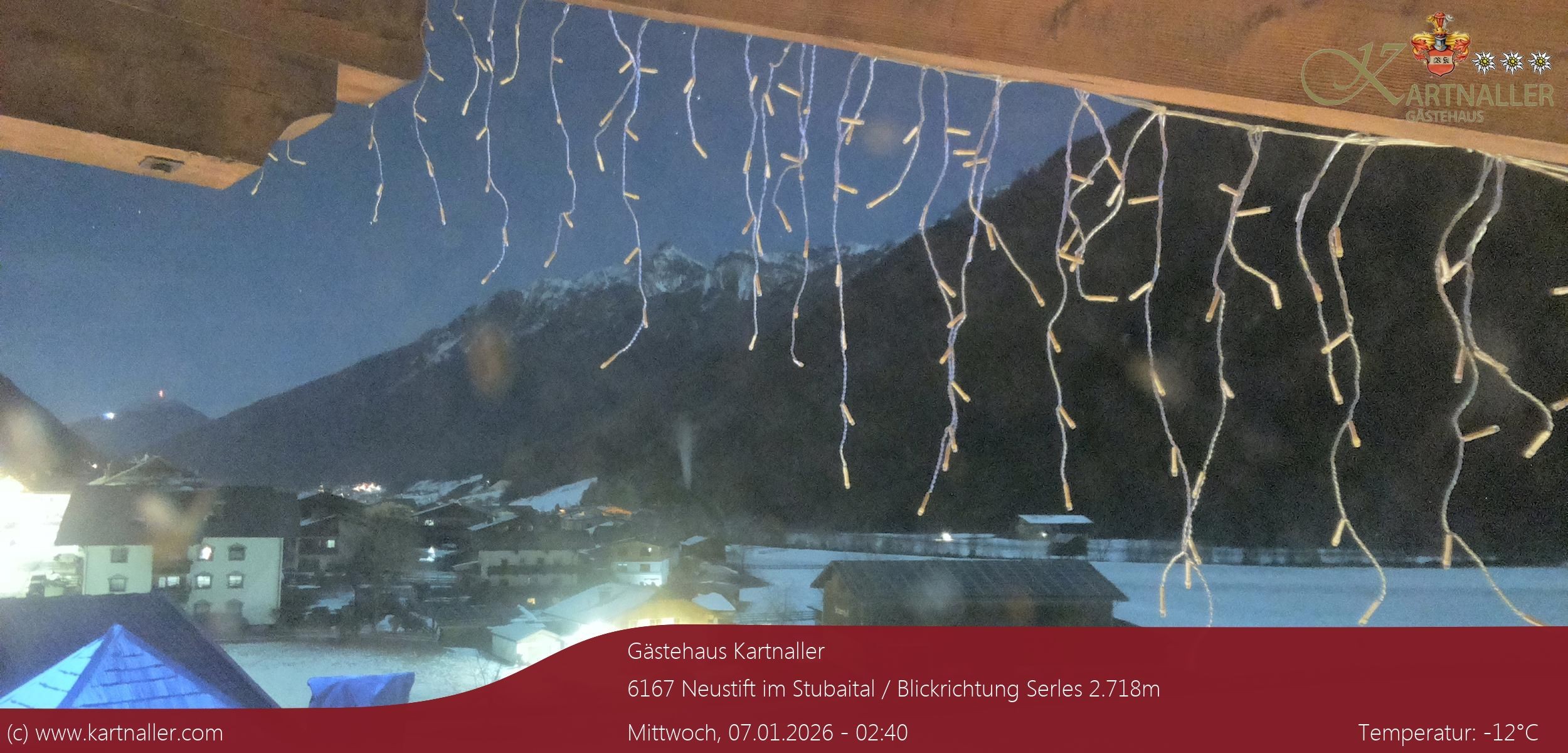 Archiv Foto Webcam Blick Neustift und Serles / Stubaital