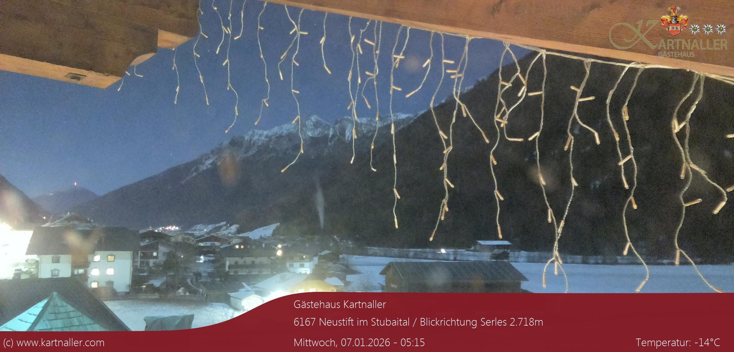 Archiv Foto Webcam Blick Neustift und Serles / Stubaital