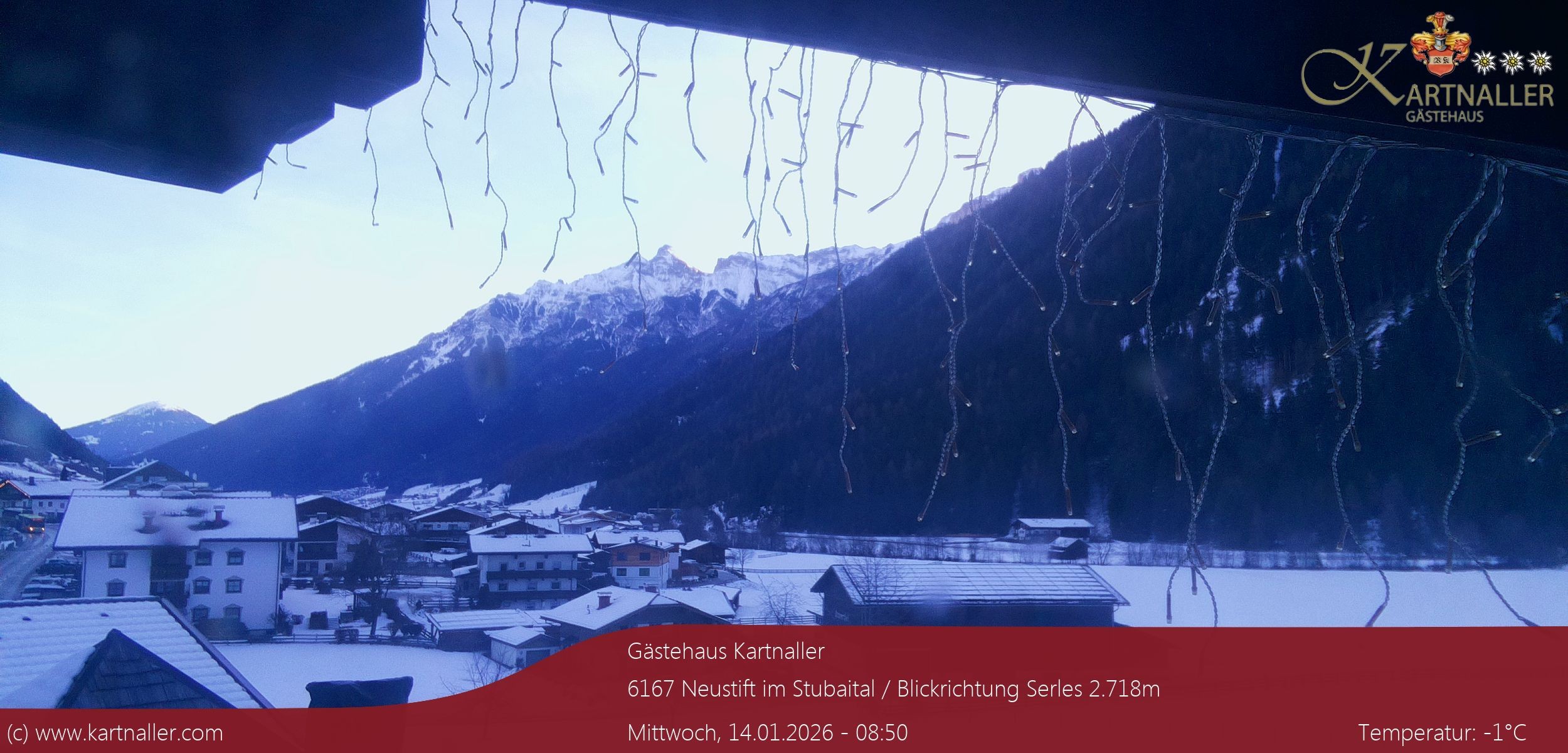 Archiv Foto Webcam Blick Neustift und Serles / Stubaital