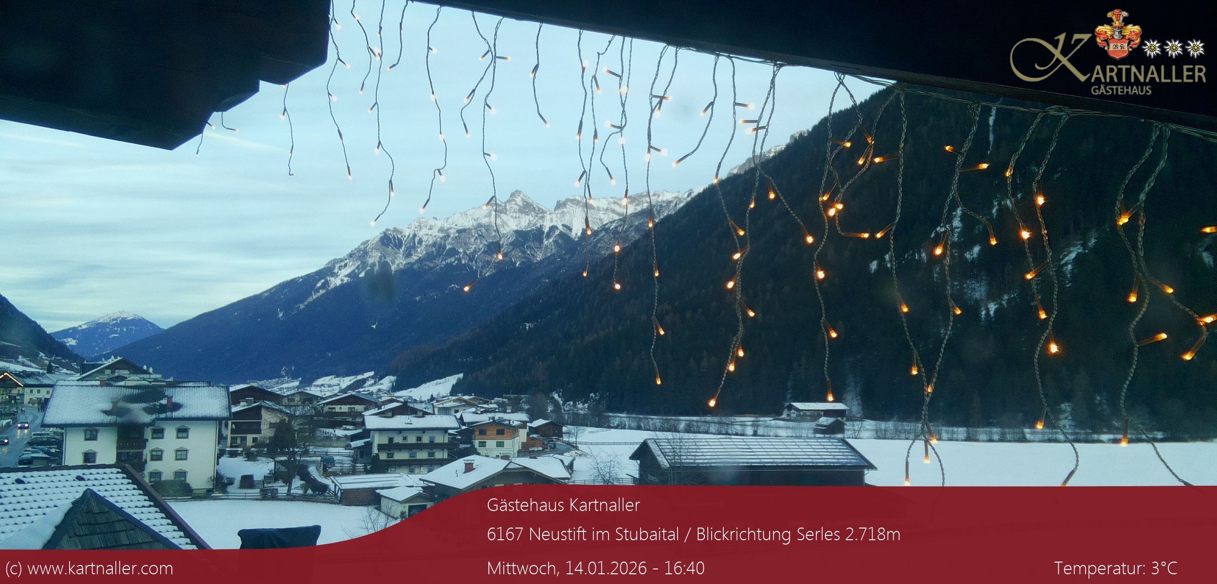 Archiv Foto Webcam Blick Neustift und Serles / Stubaital